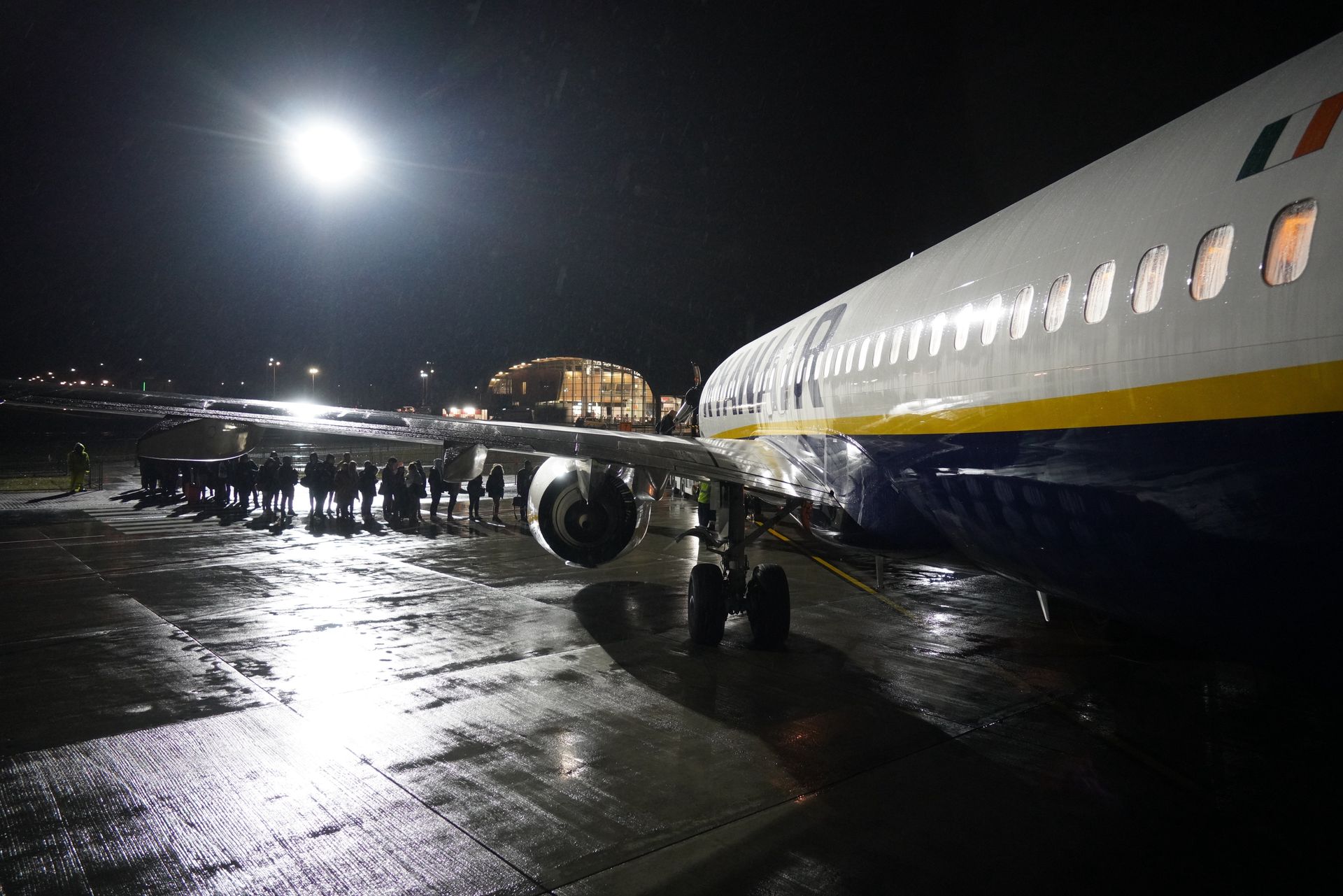 Kryzys minął. Przywrócono ruch lotniczy w Modlinie