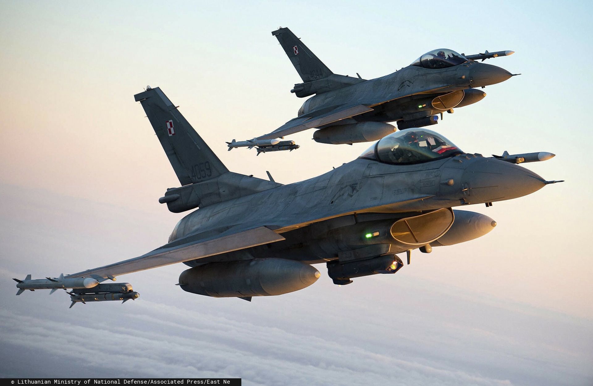 Wzmożona aktywność samolotów wojskowych nad Polską. Oto co to oznacza