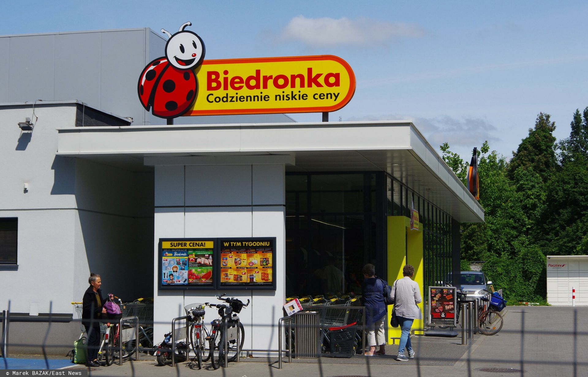 Biedronka zmienia godziny otwarcia. W tych miejscach czynna całą dobę