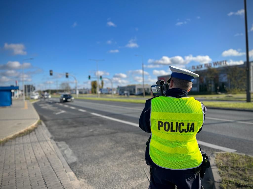 Kary dla kierowców są zbyt niskie? Polacy podzieleni w sondażu