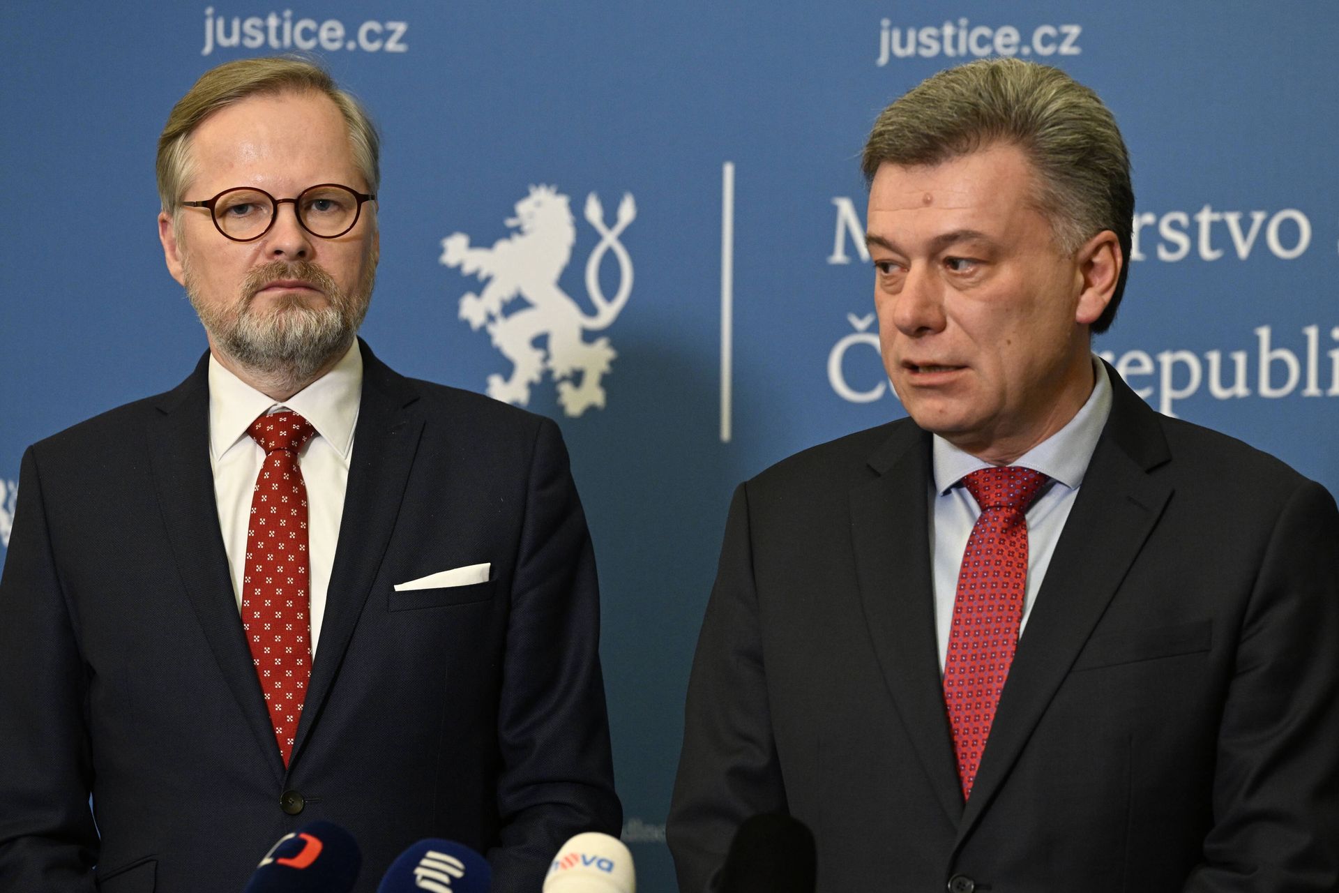 Czeski rząd upadnie? Nerwowa reakcja i żądanie głosowania