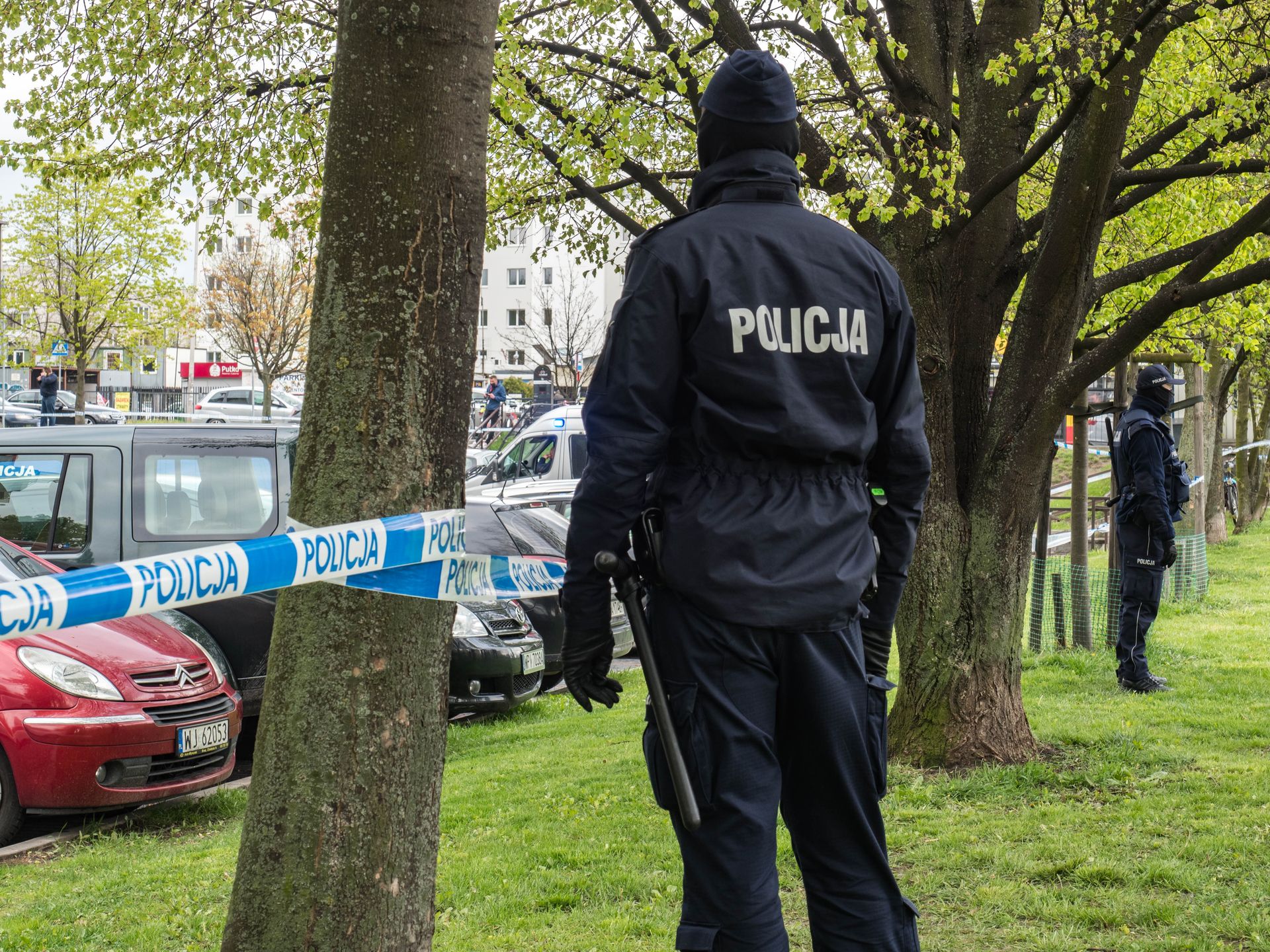 Brutalny atak na funkcjonariuszy w Warszawie. Policja o szczegółach