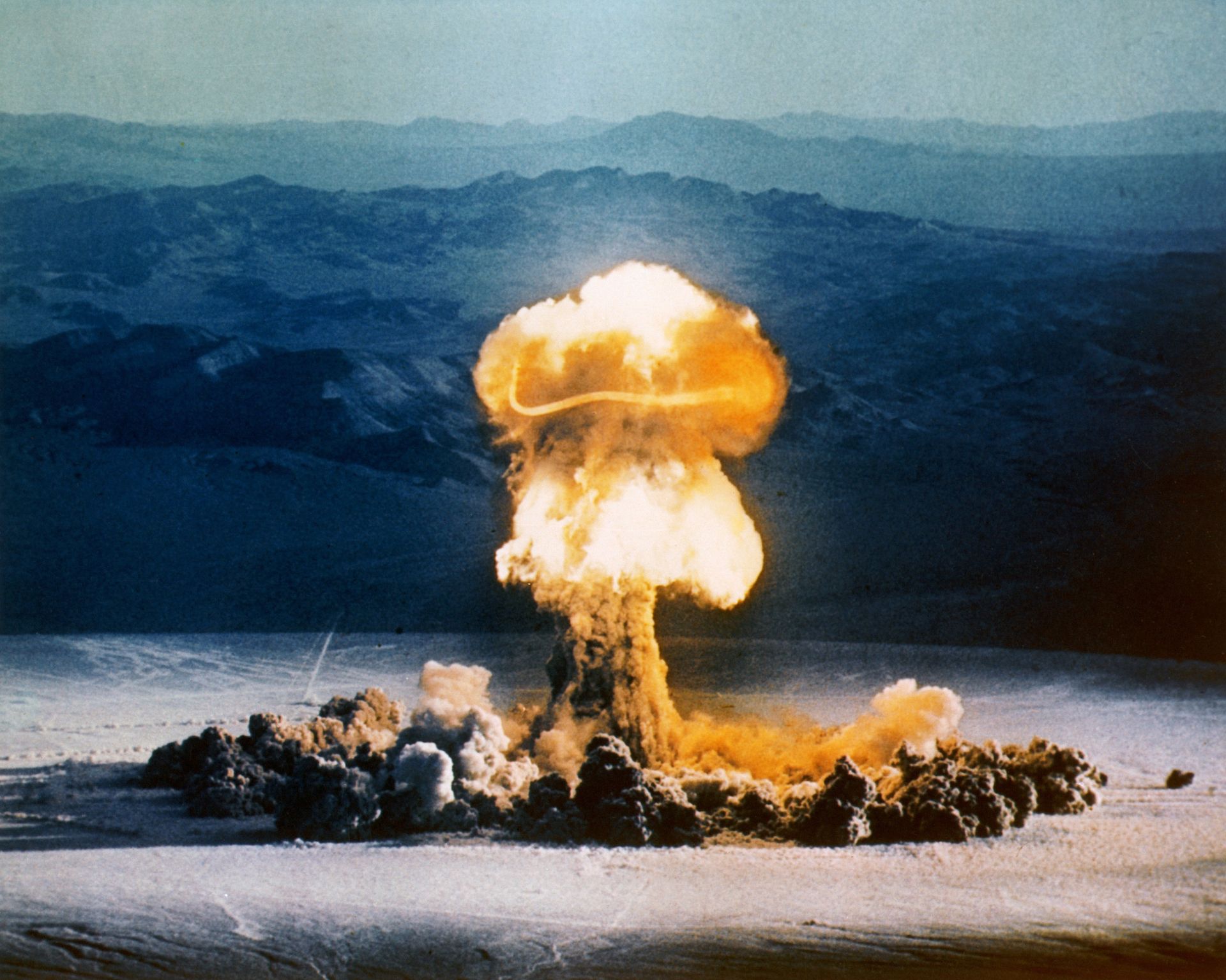 Mogą wrócić do zarzuconego nuklearnego dziedzictwa. Winna Rosja i USA