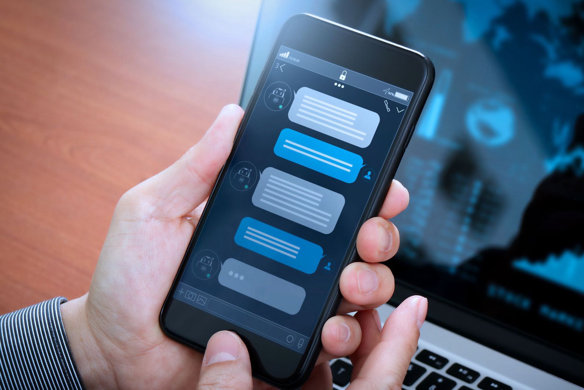 CERT Orange: AI napędza fałszywe sklepy w sieci