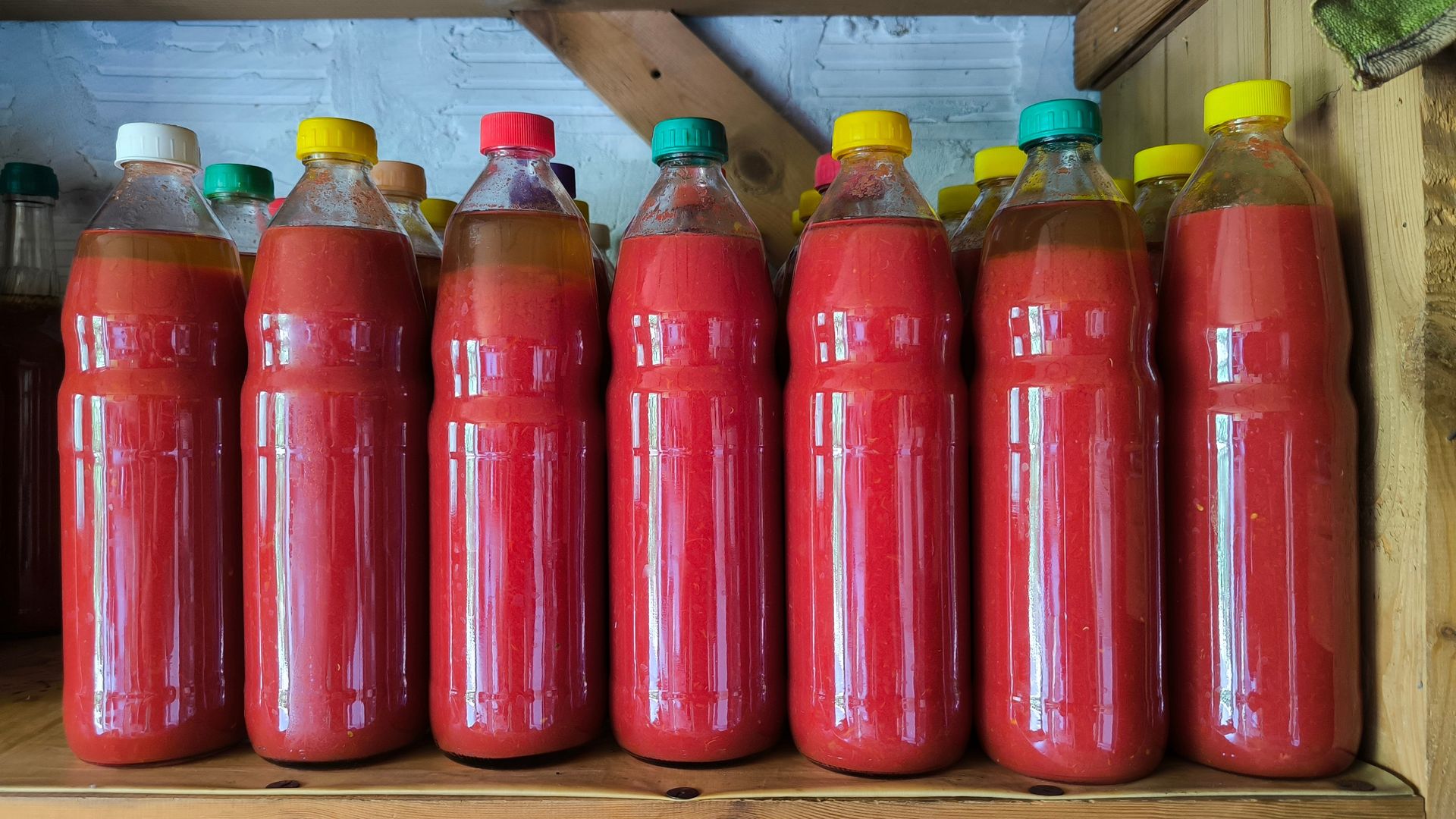 Przepis na sok pomidorowy, który nigdy nie zawodzi. Bez chemii i konserwantów