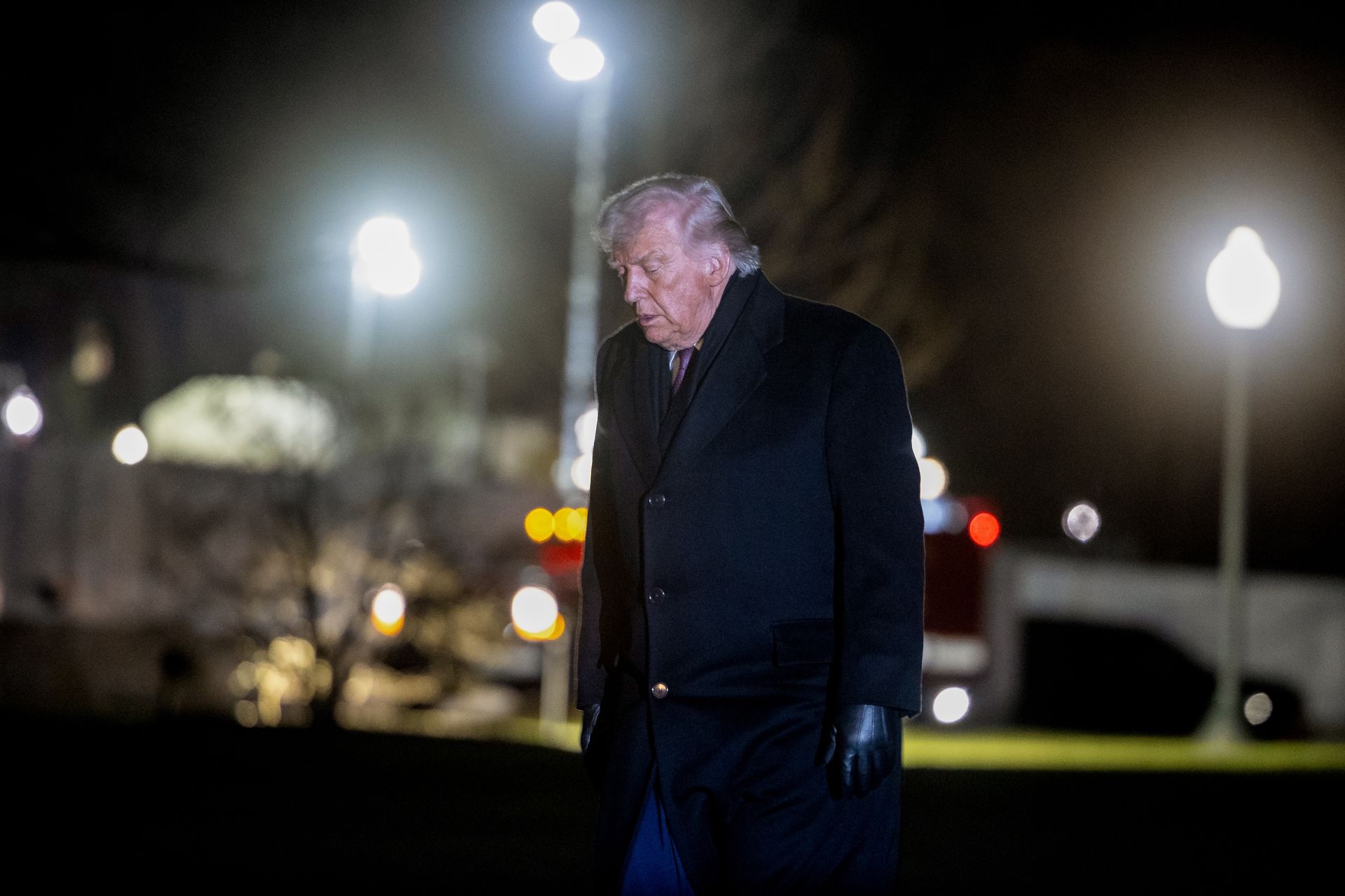 "Zbezcześcił pamięć żołnierzy". W świecie oburzenie po słowach Trumpa