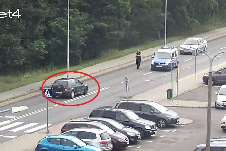 Dramatyczna ucieczka w Grudziądzu. Ukradł samochód i potrącił policjantkę