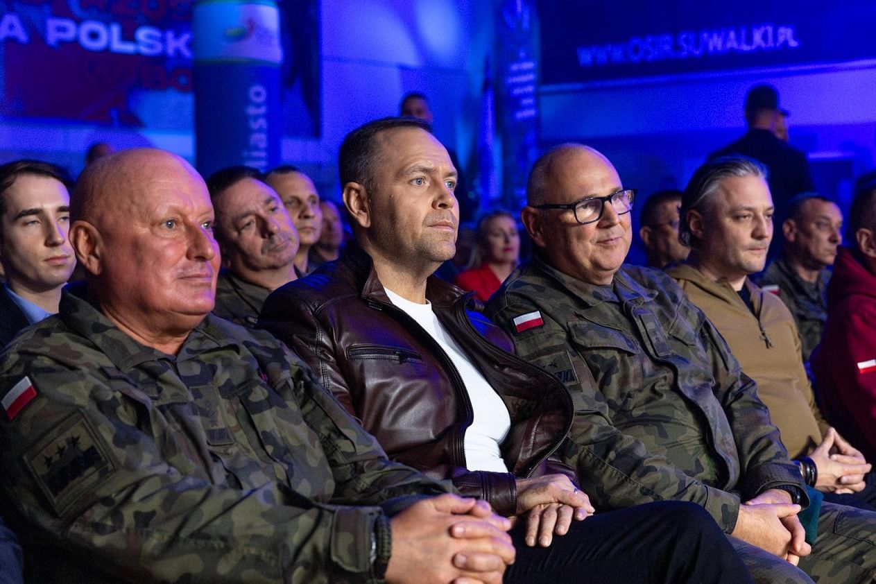 Boks i wojskowe tradycje. Karol Nawrocki na mistrzostwach