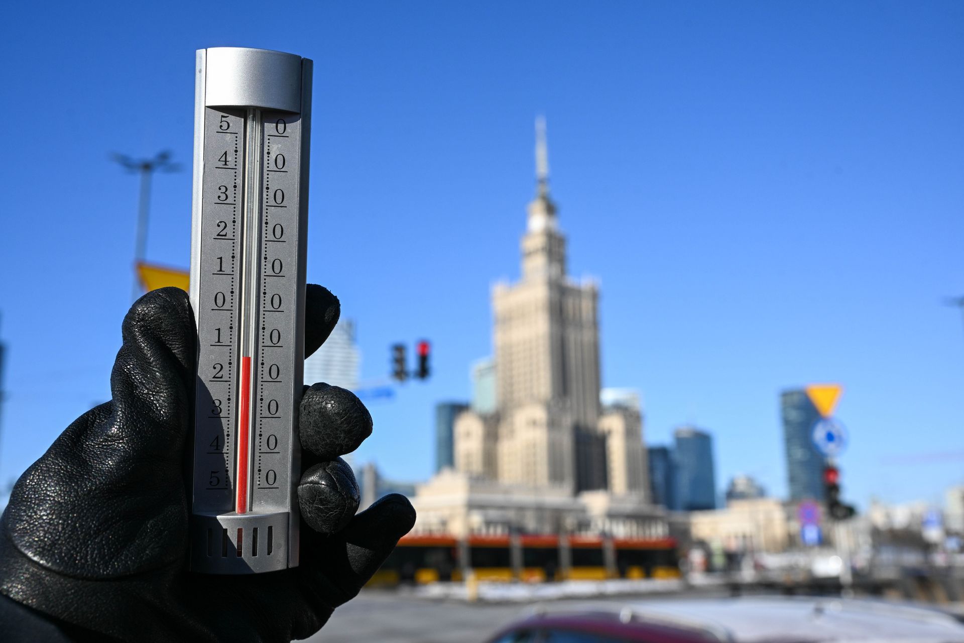 Zima w natarciu na całym świecie. Nie zaprzecza zmianie klimatu, a ją potwierdza