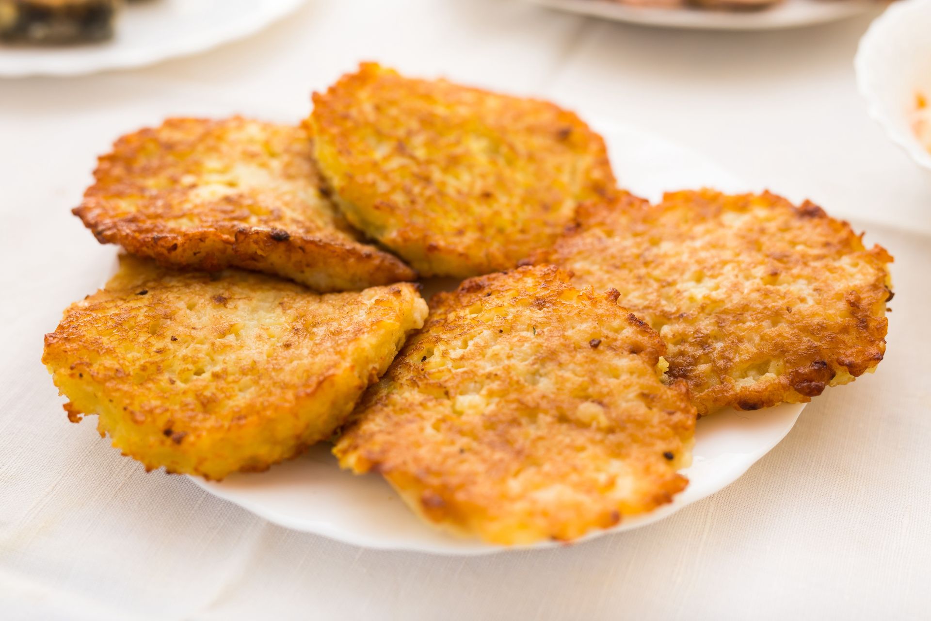 Gdy poznasz ten przepis na placki ziemniaczane, wyrzucisz tarkę. Jest szybszy patent