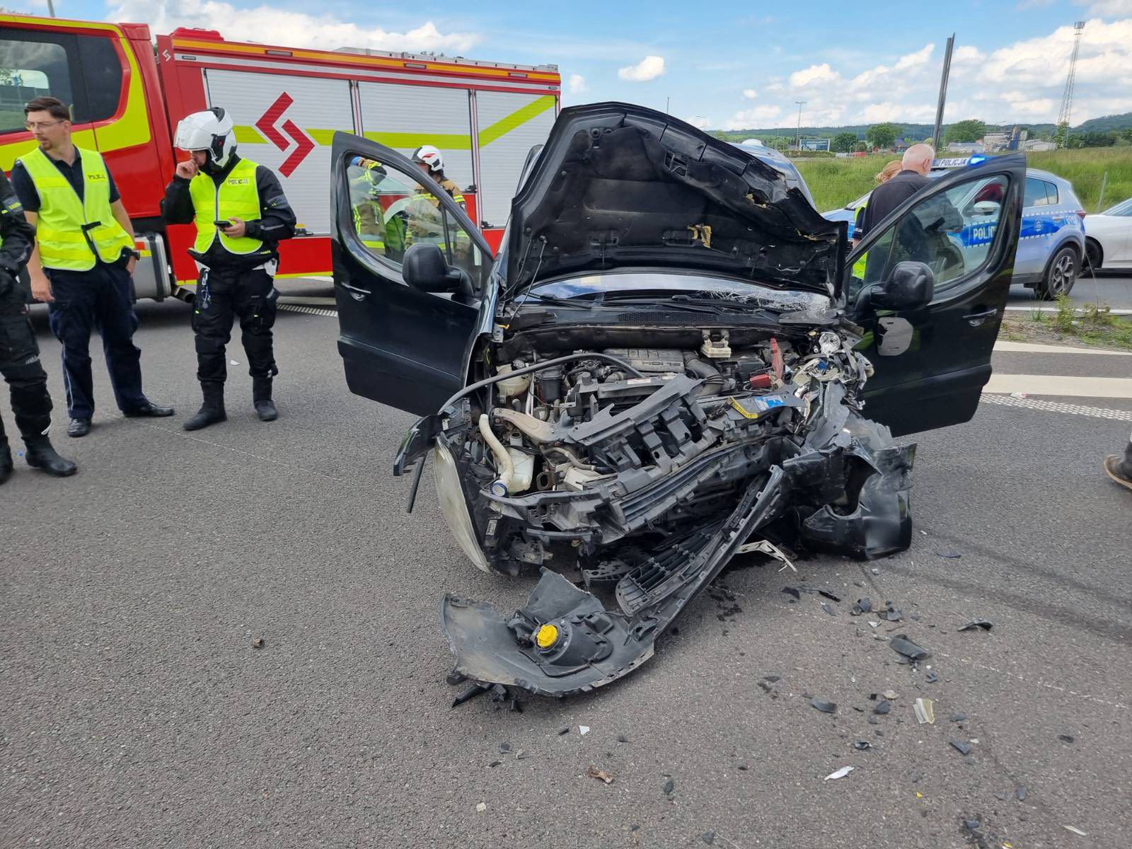Groźny wypadek na S3. Samochód jechał pod prąd