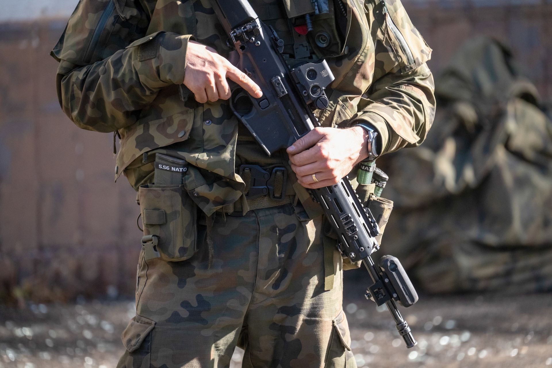 Były oficer WOT usłyszał zarzut oszustwa. Grozi mu osiem lat więzienia