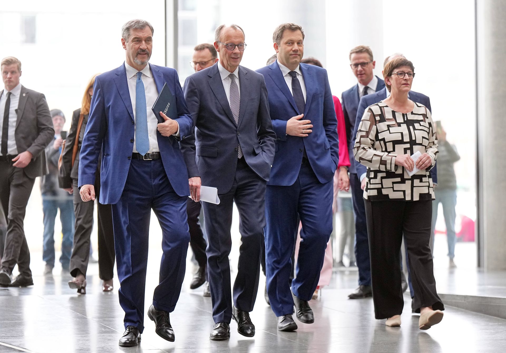 Nowy rząd Niemiec: CDU/CSU i SPD zawierają umowę koalicyjną