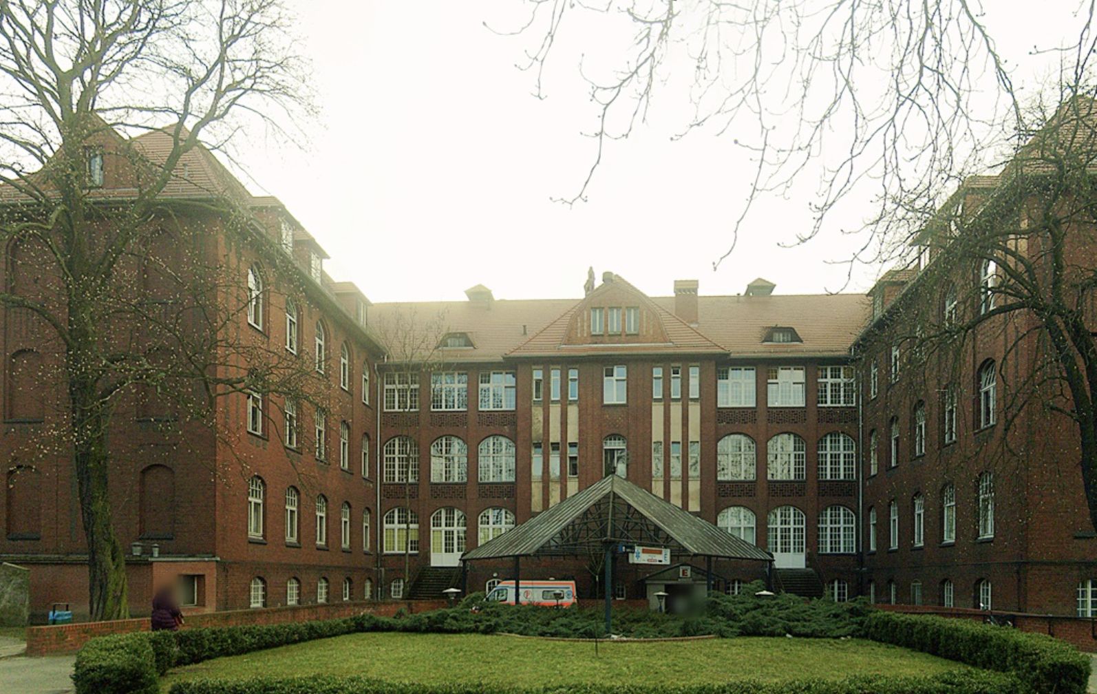 Oburzające sceny w poznańskim szpitalu. Pacjenci traktowani bez szacunku