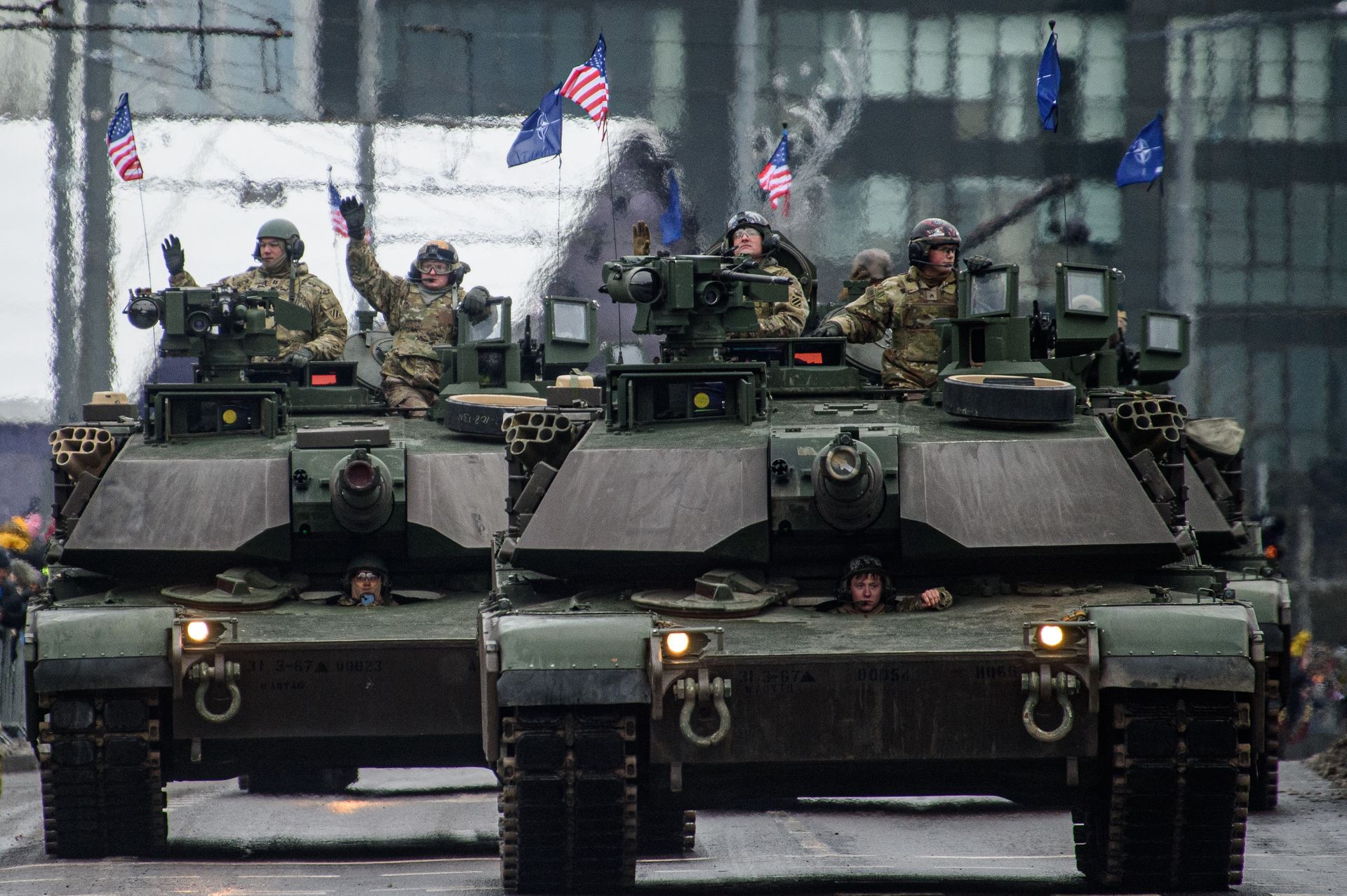 Chcą zwiększyć wydatki w NATO. Polska już jest w czołówce