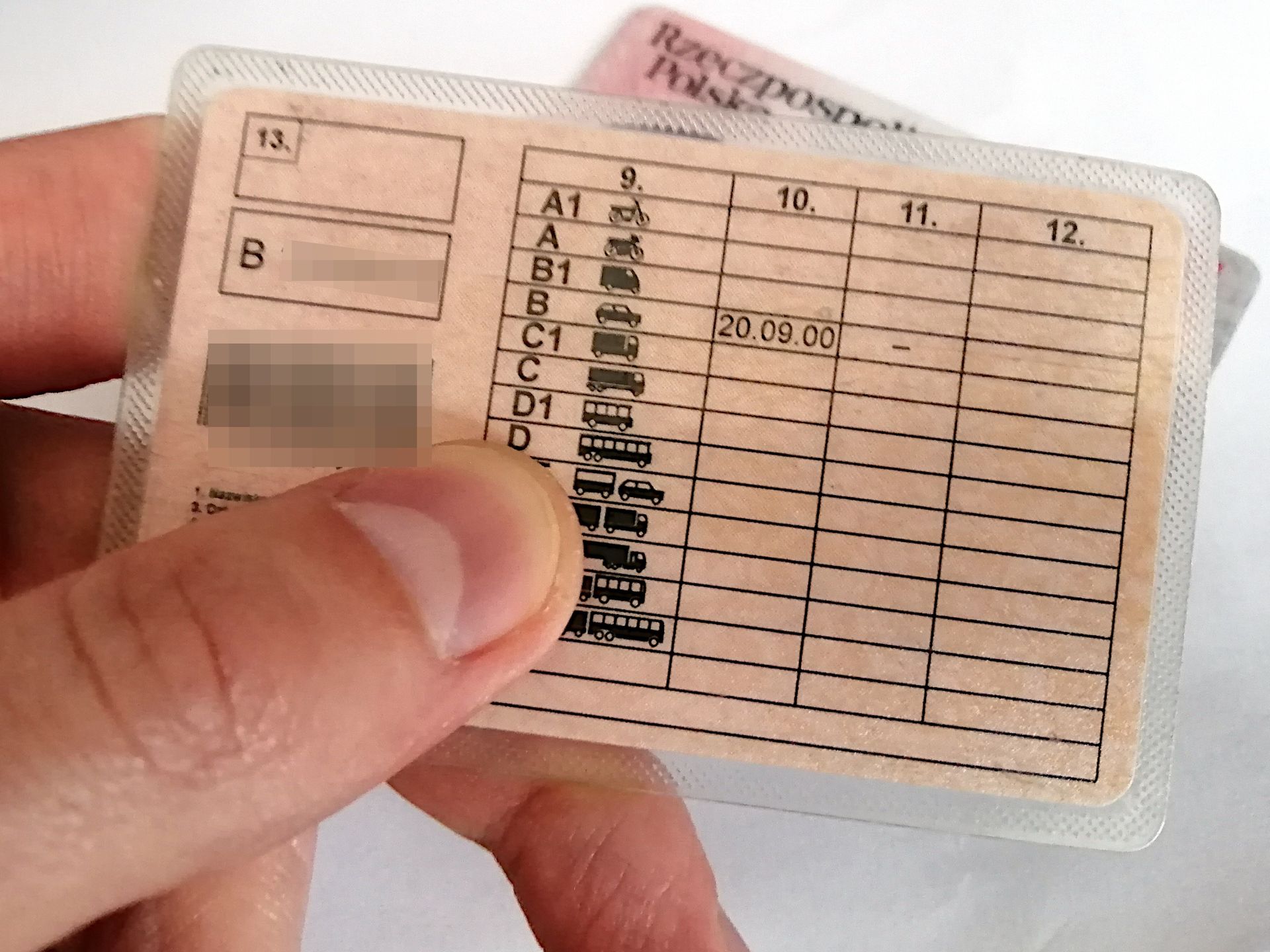 UE zmieni przepisy o prawach jazdy. Co z obowiązkową wymianą od 2028 r.?