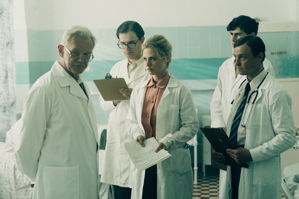 Ilu widzów ogląda w TVP1 serial "Czarna śmierć"?