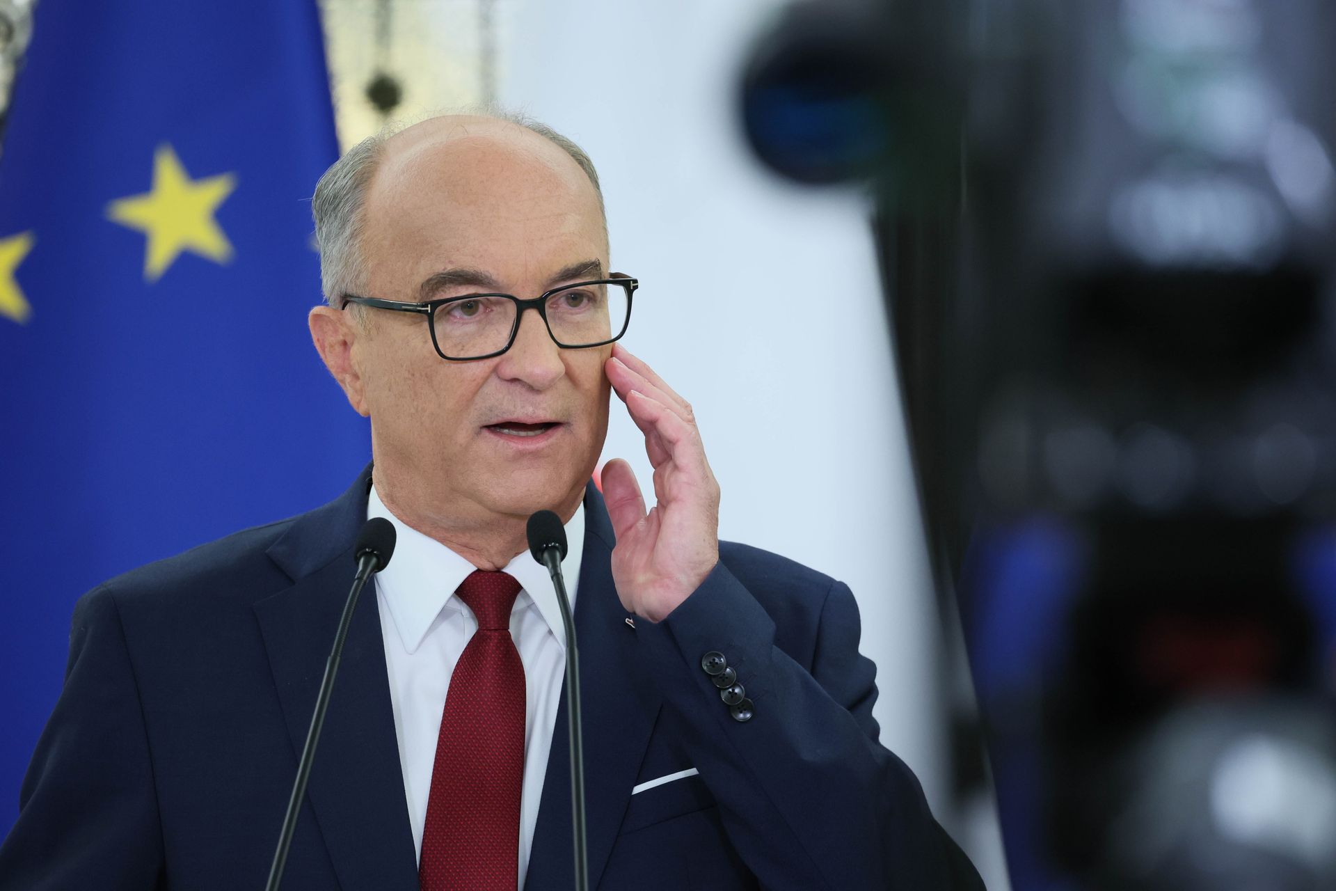 Portret za ćwierć mln zł w Sejmie. Towarzysz broni zakupu