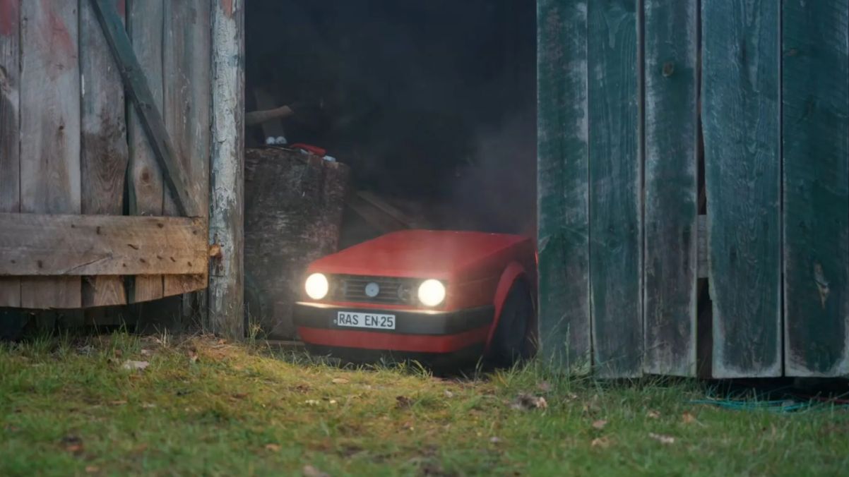 Volkswagen Golf II GTI? Nie, to kosiarka
