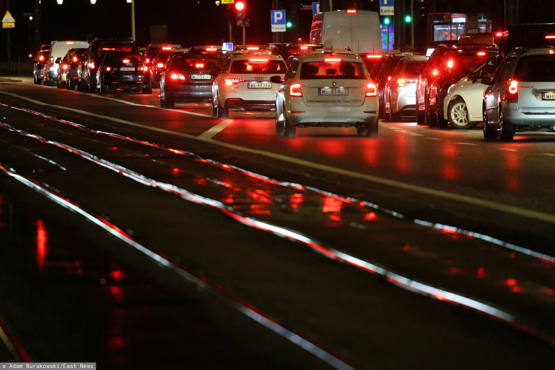 Paraliż parkingu w warszawskiej galerii. Trzy godziny w korku