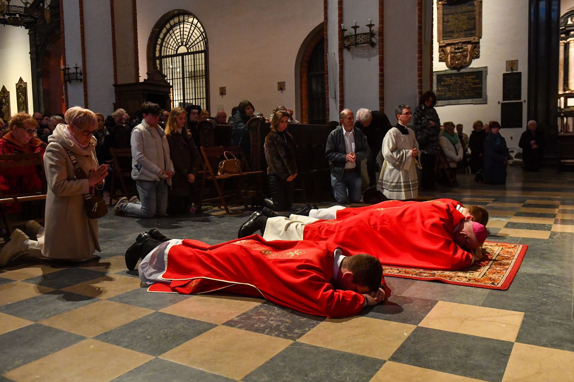 Wielki Tydzień 2025. Co wydarzyło się w Wielki Piątek i jakie ma znaczenie dla katolików?