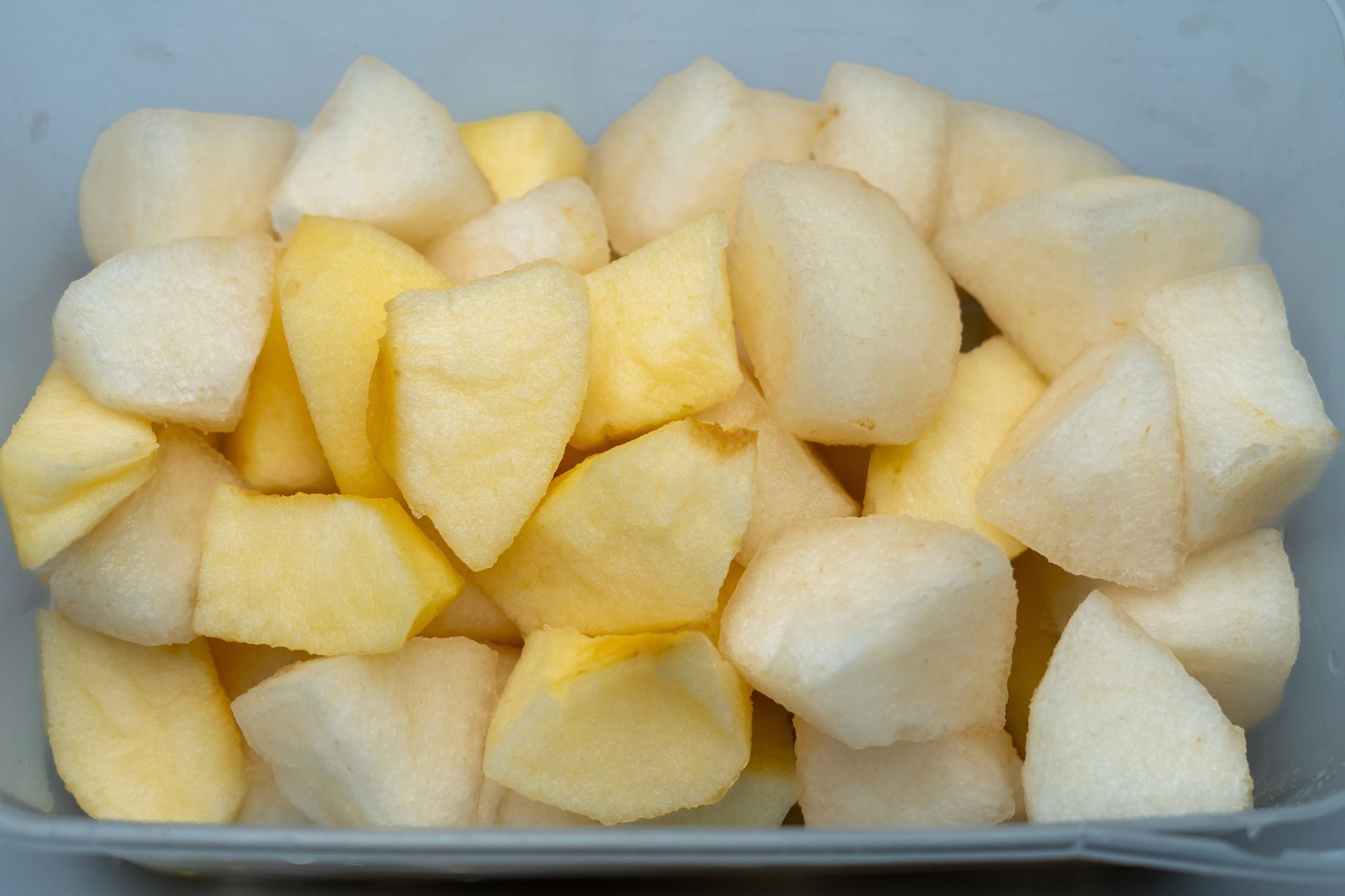 Nie każdy powinien jeść jabłka. Tym osobom mogą poważnie zaszkodzić