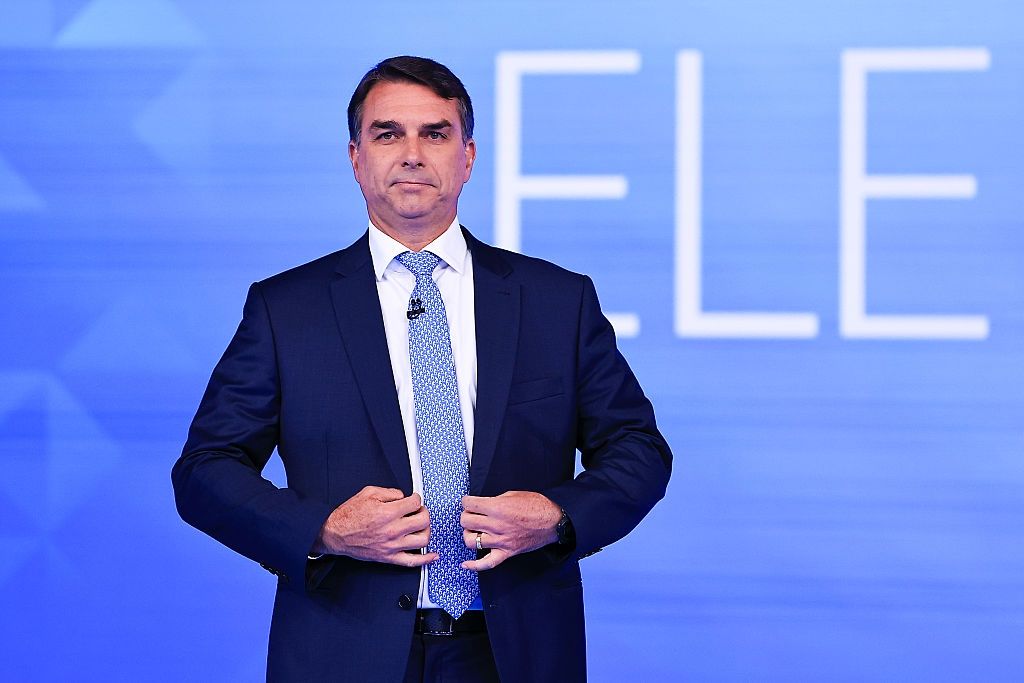 Brazylia: Flavio Bolsonaro prowadzi w sondażach