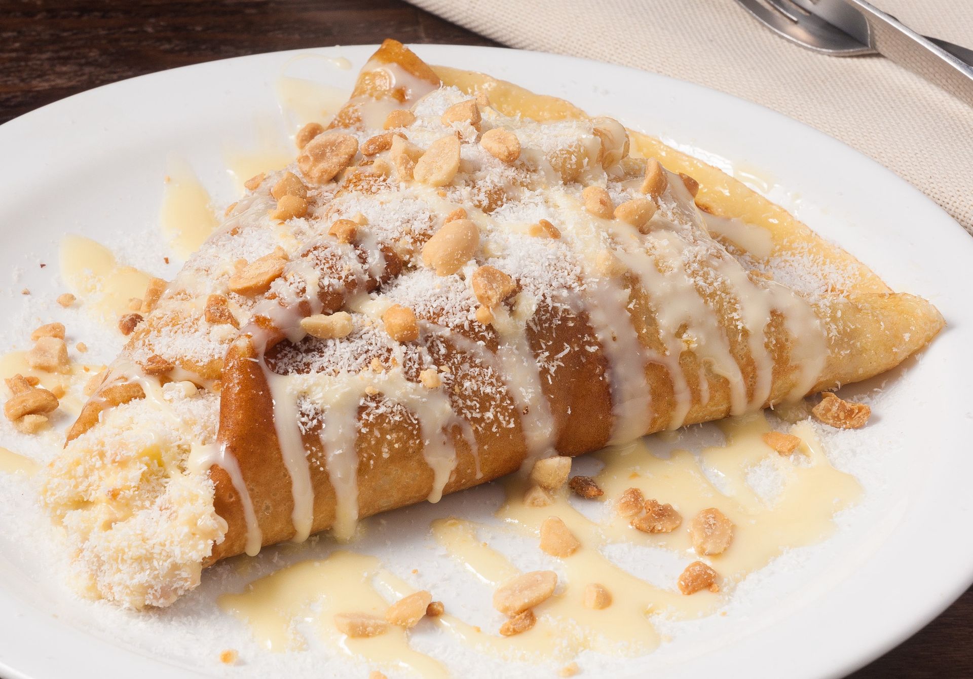 Takie naleśniki to świetna opcja na śniadanie lub kolację. Są tak pyszne, iż nie myślę już o deserze, a nie mają cukru