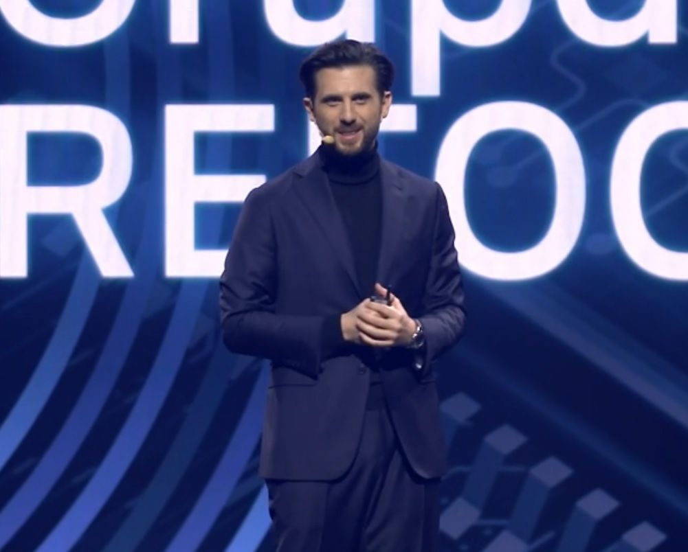 Cyfrowy Polsat skupi się na mediach i Plusie. OZE i nieruchomości na sprzedaż
