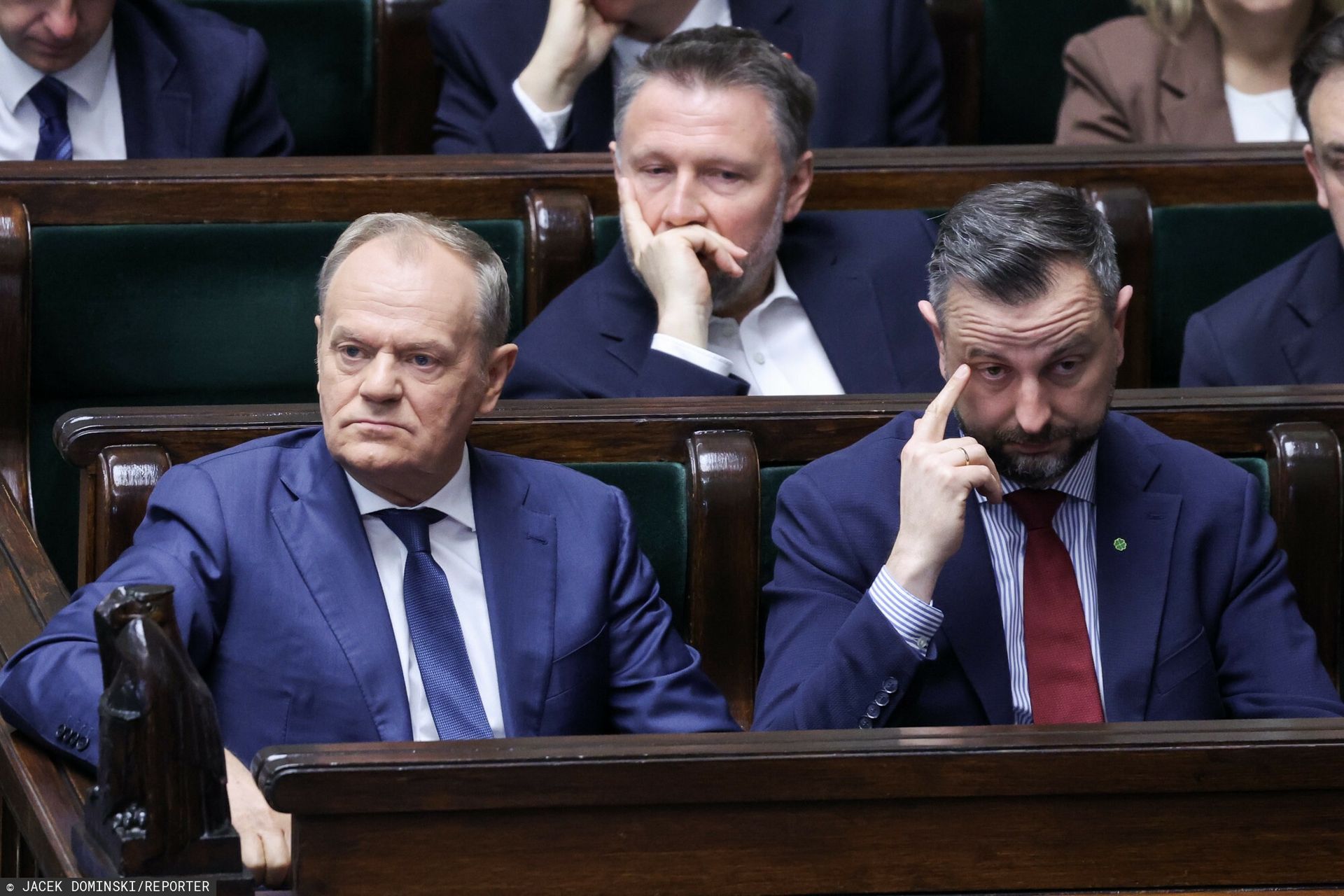 Szef MON mówi o rozpadzie koalicji. "Złamałoby jedność"