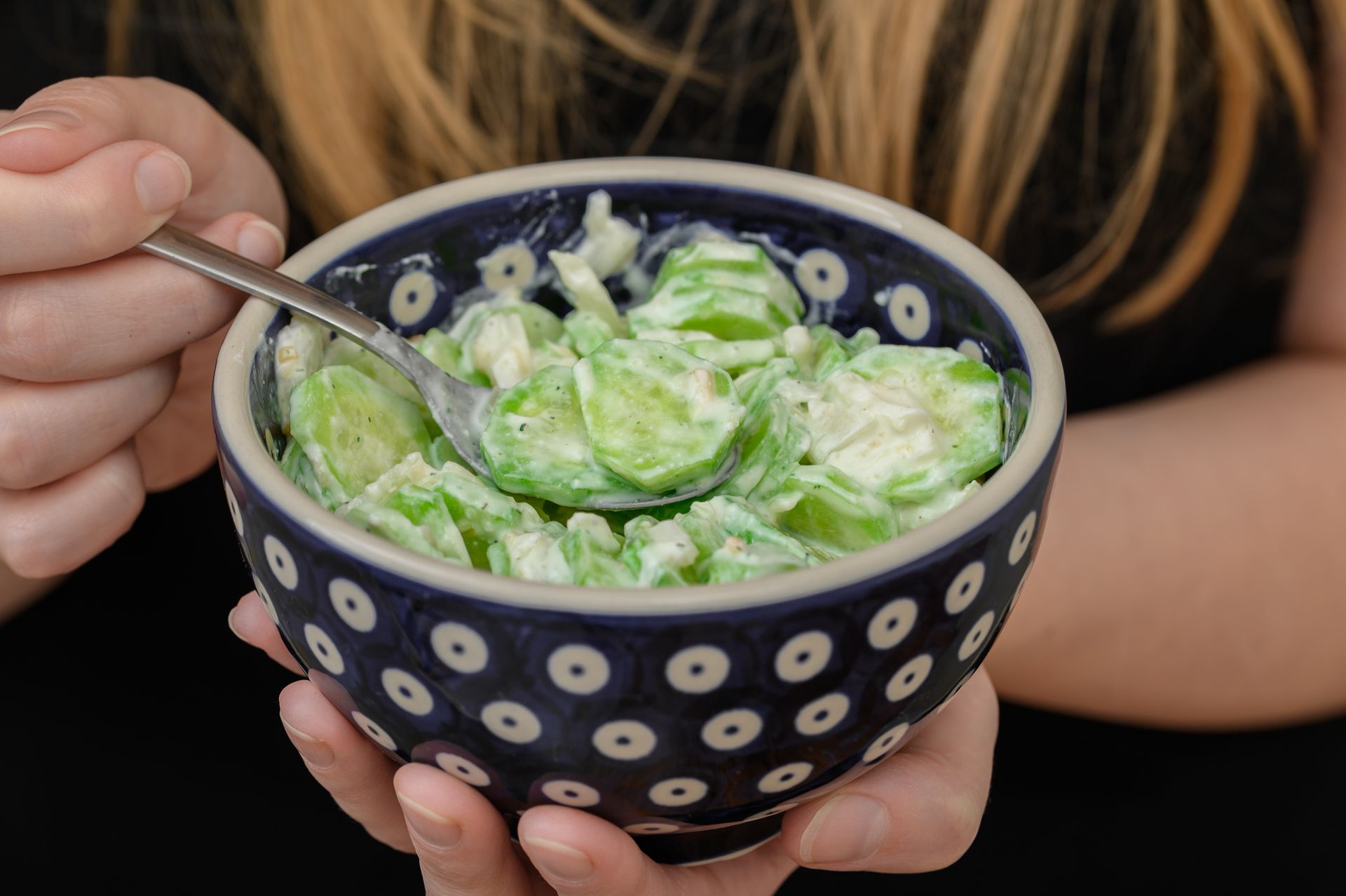 Nie śmietana, jogurt czy kefir. Do mizerii dodaję inny nabiał i smakuje bajecznie
