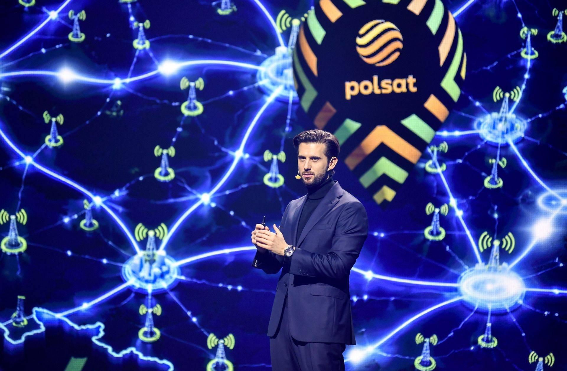 Cyfrowy Polsat pokazał strategię, przecena na giełdzie. Żak o przejęciach, Polsat News i AI: "Niczego nie wykluczamy"