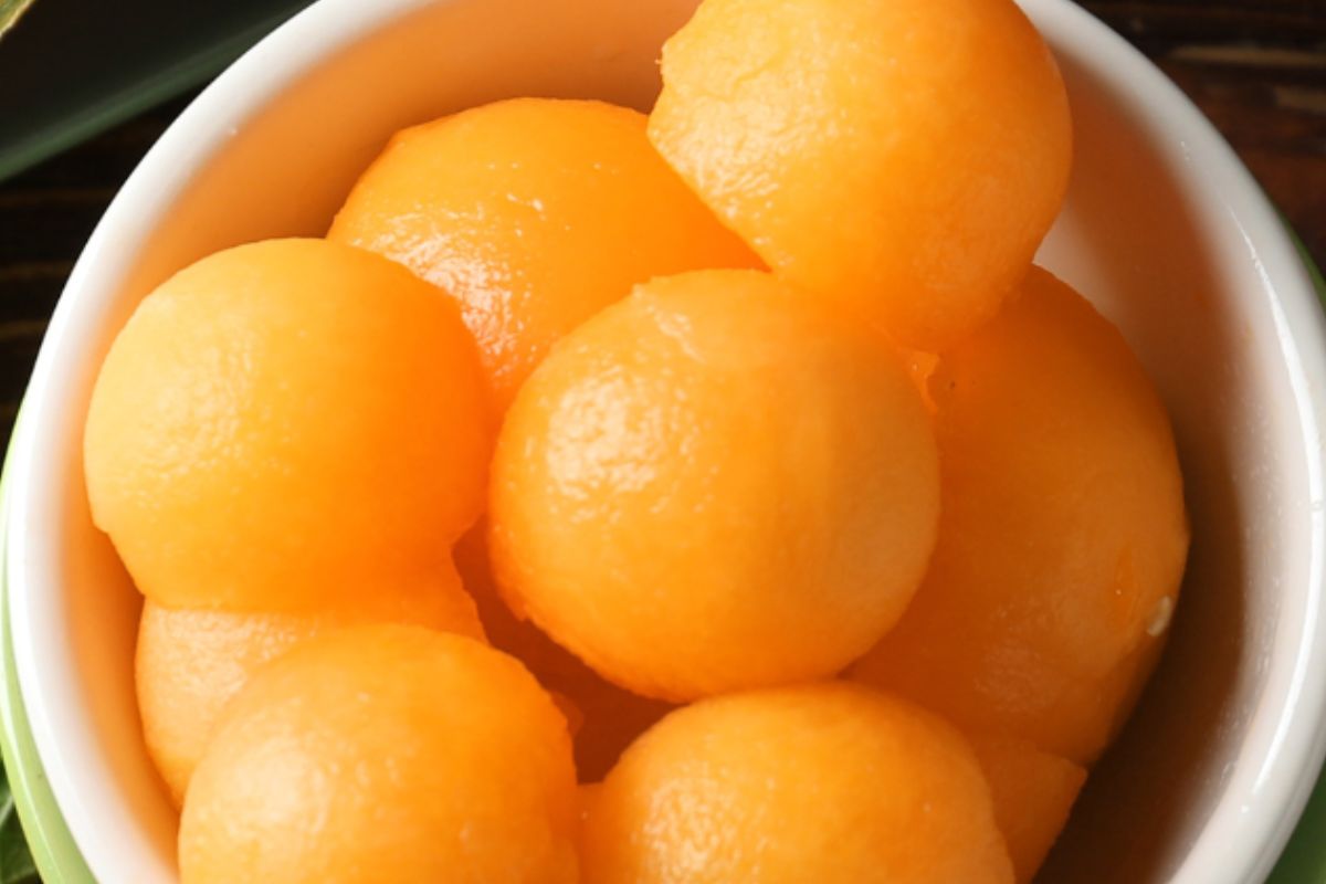 Przegrywa z arbuzem. Tak wybierzesz dojrzały okaz, który nawadnia i dostarcza elektrolitów