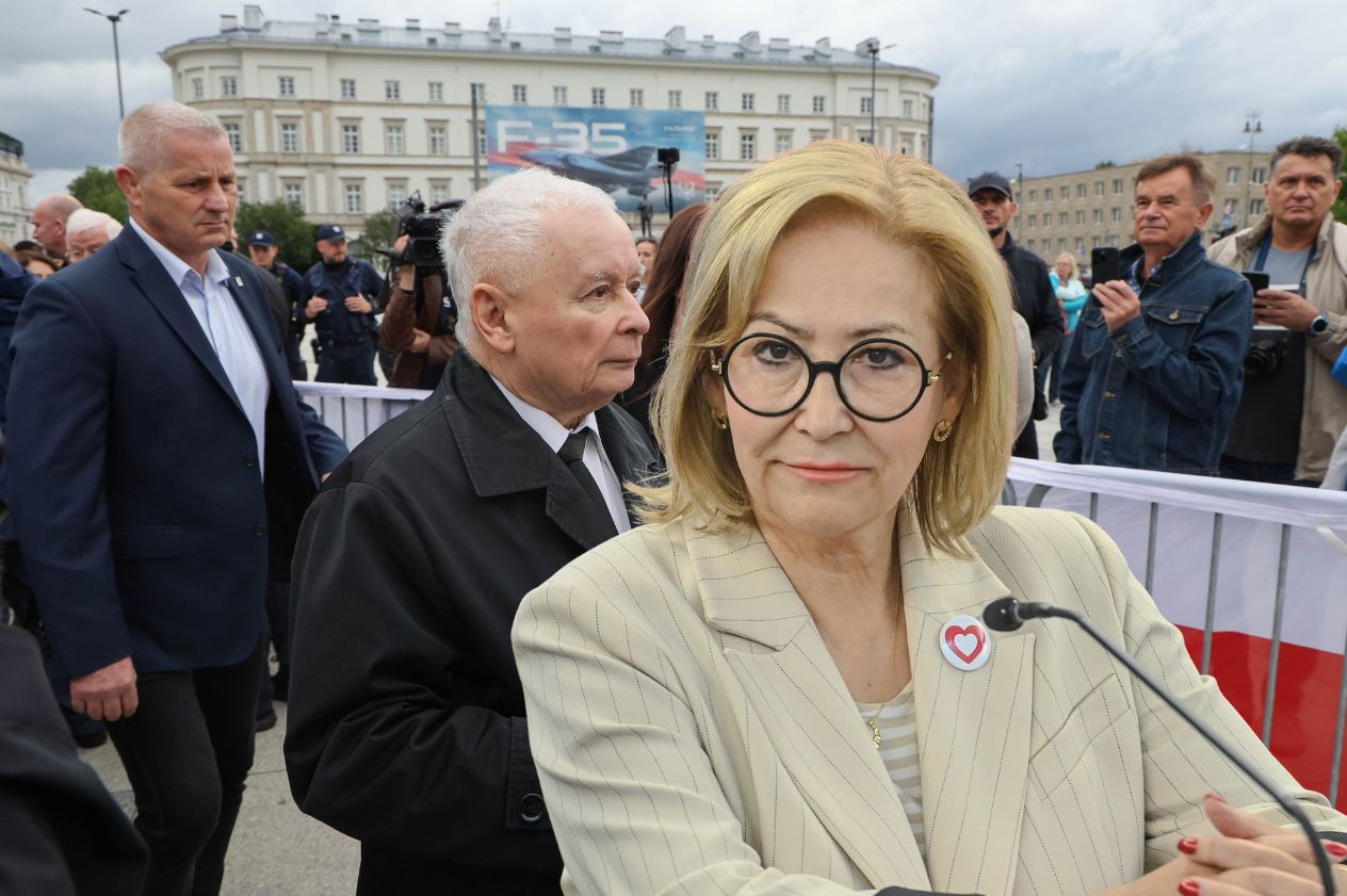 Posłanka KO chce ukarać Kaczyńskiego. Chodzi o miesięcznicę smoleńską