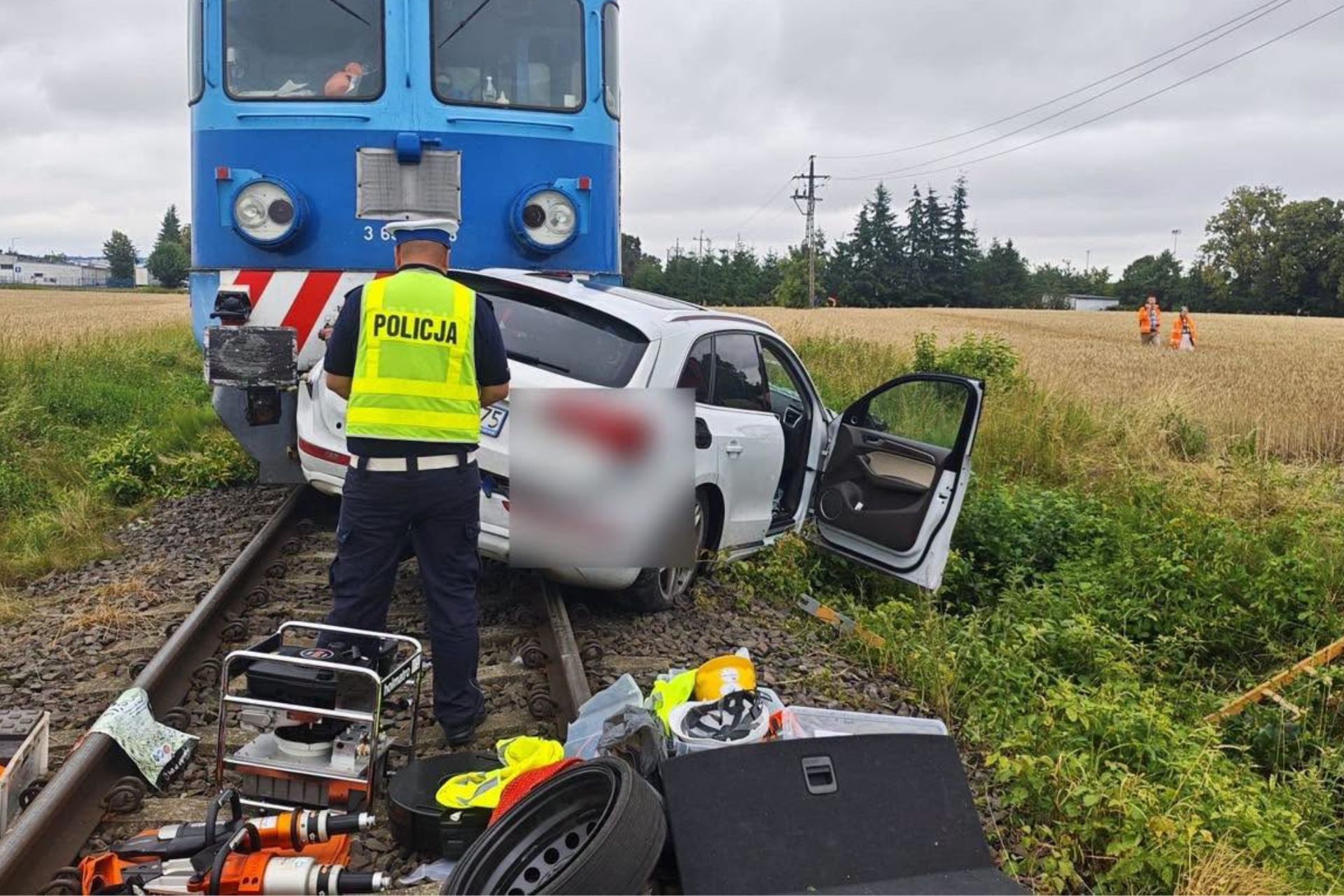 Tragedia na przejeździe kolejowym. Nie żyje 41-latek