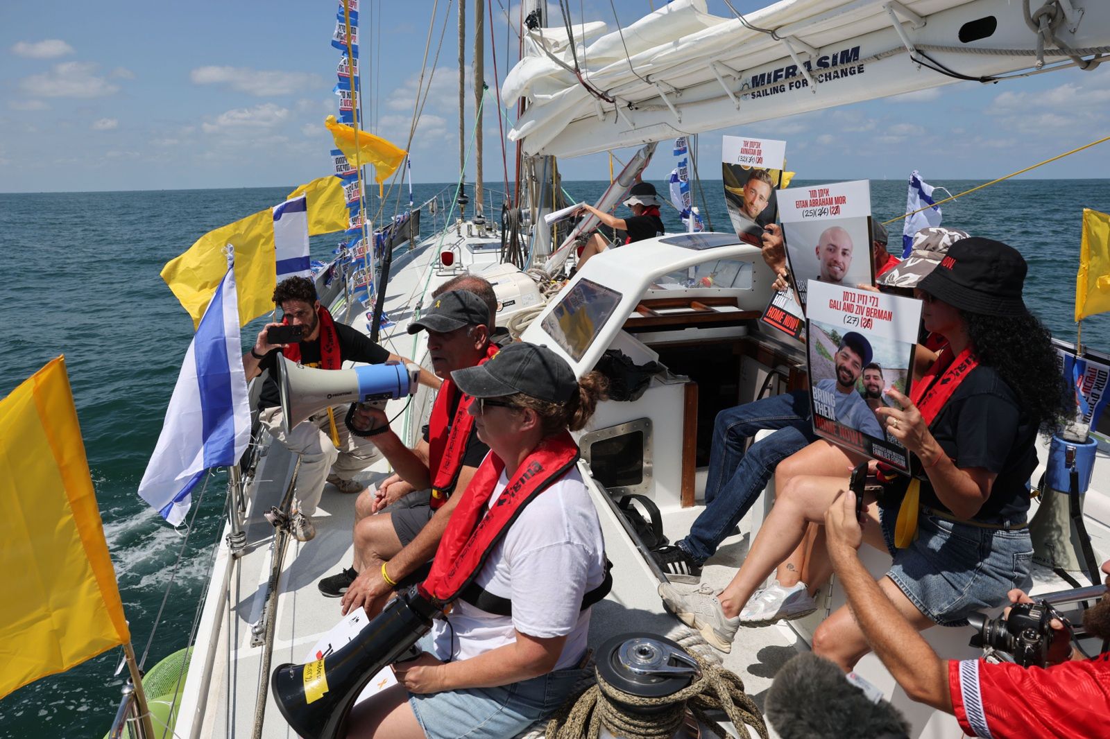Flotylla u wybrzeży Strefy Gazy. Domagają się uwolnienia zakładników