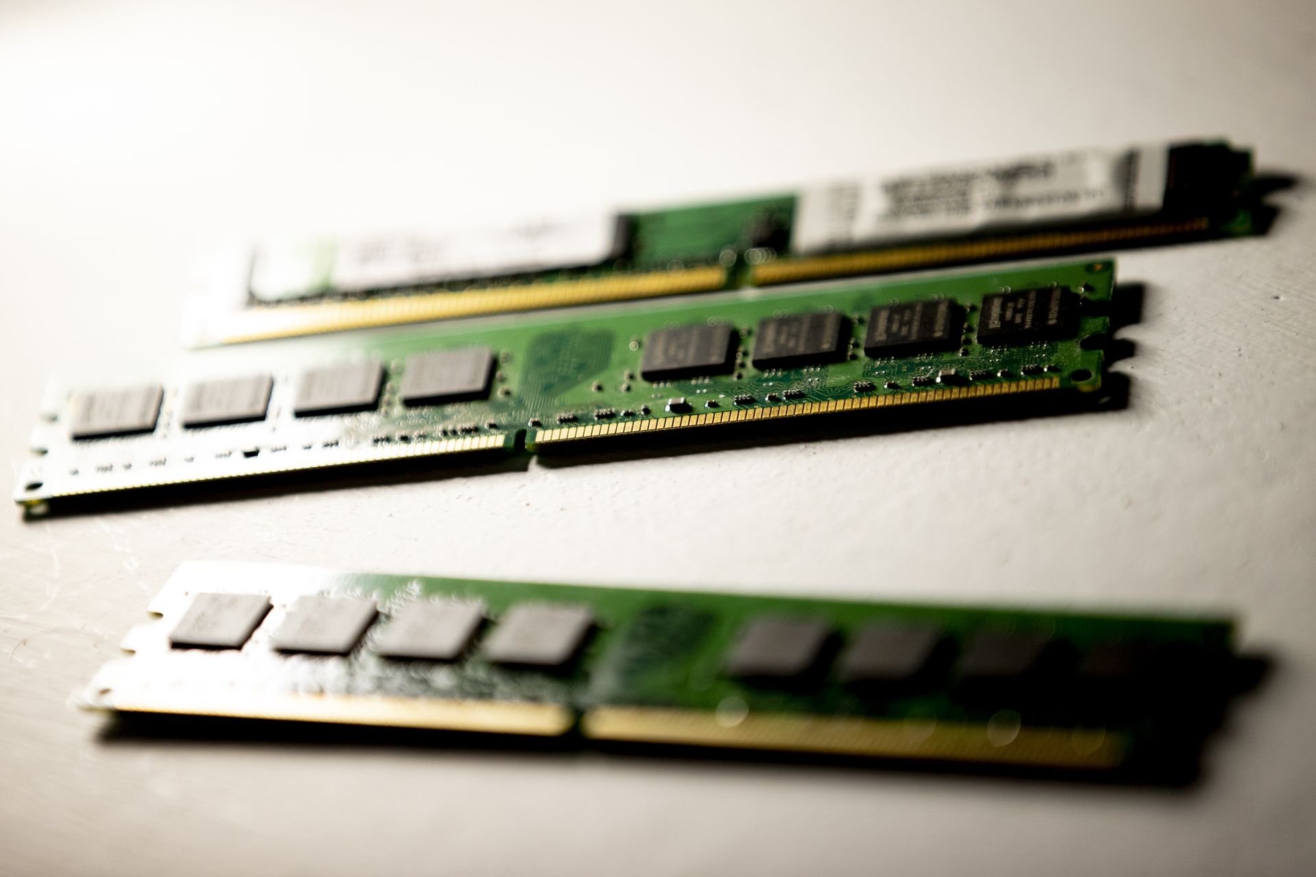 Zwrot w planach. Windows ma potrzebować mniej RAM-u