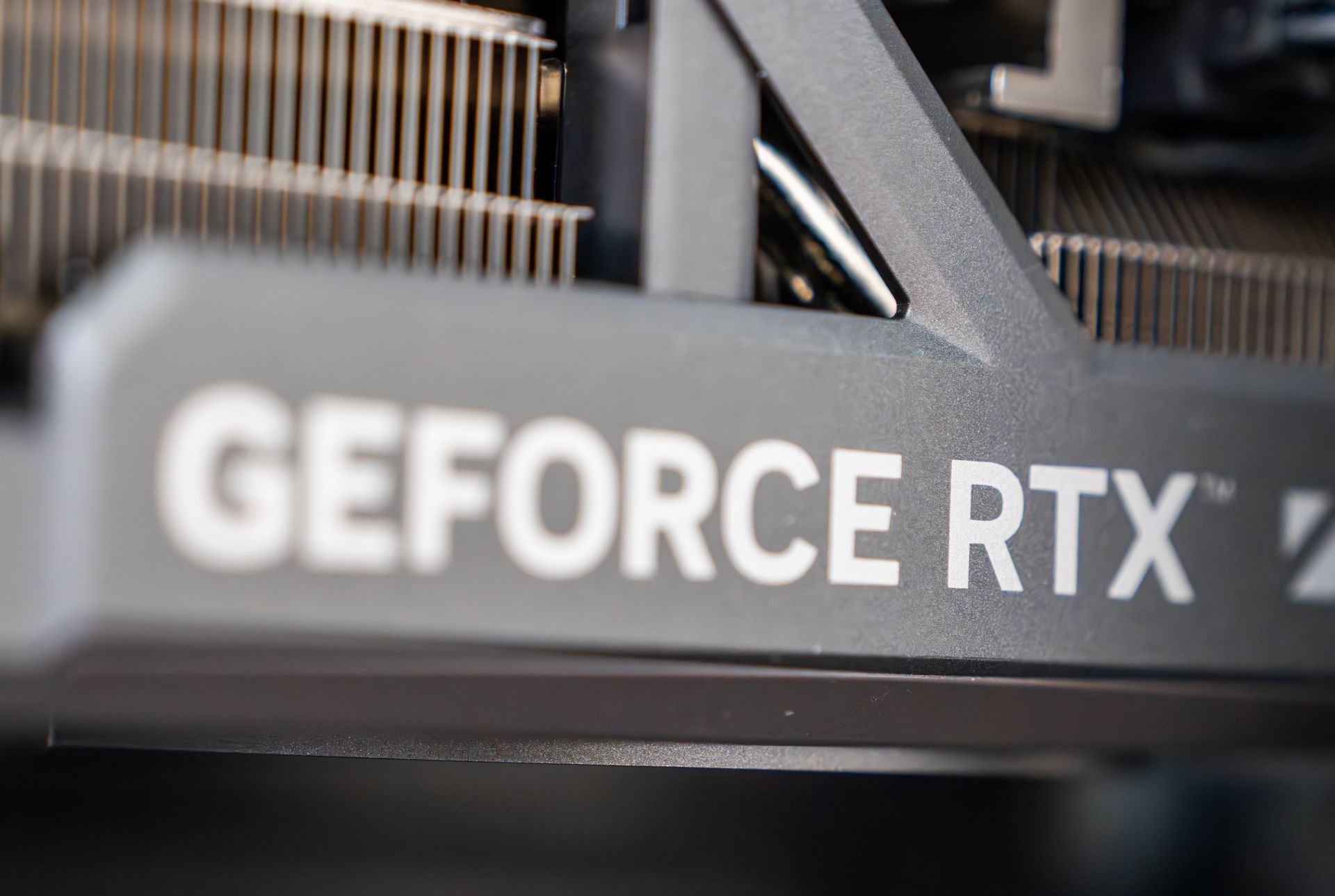Karty GeForce RTX 50 znów zdrożeją? Z Chin napływają niepokojące informacje