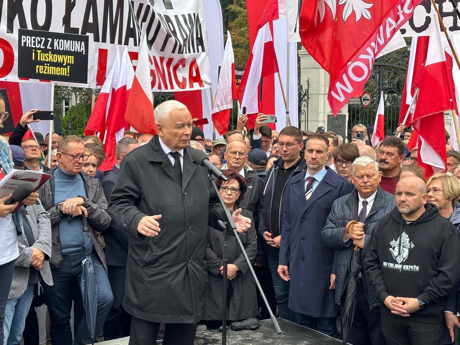 Posłowie Patola i Socjal niezadowoleni z wiecu w czasie powodzi. "Ten spęd trzeba było przełożyć"