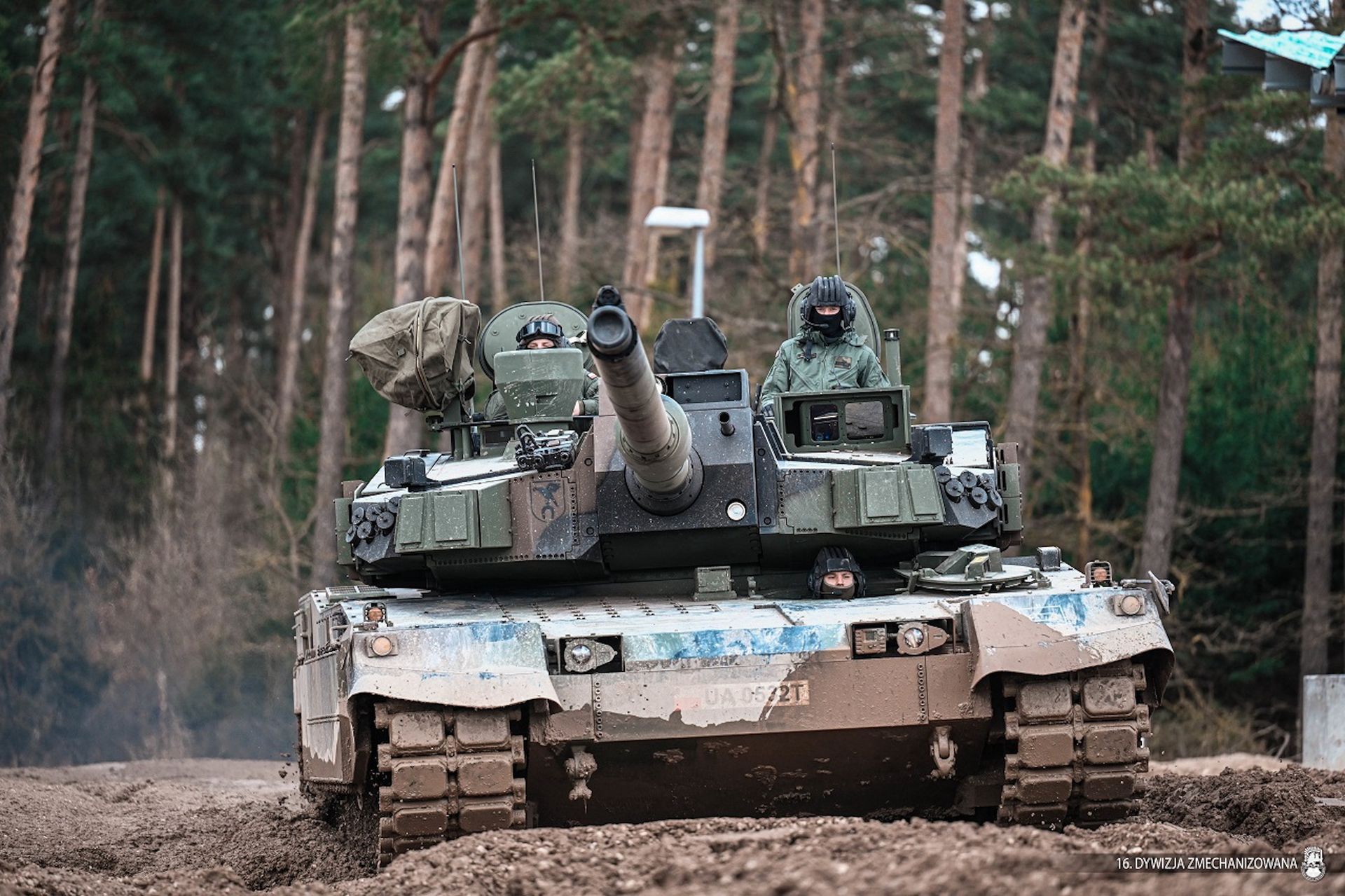 Aktywny system ochrony dla polskich czołgów. K2 z izraelskim Trophy