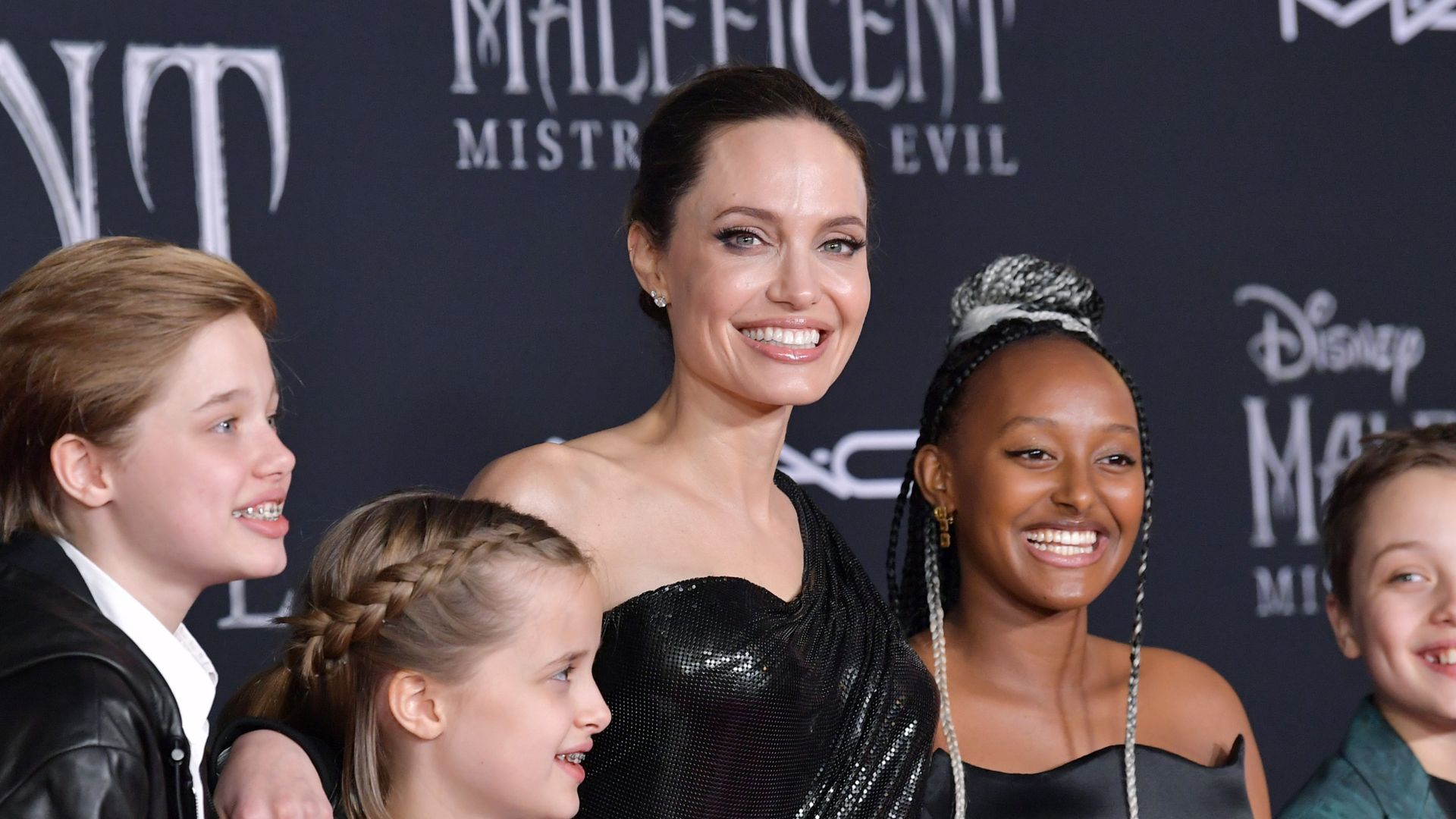 17-letnia córka Angeliny Jolie uwieczniona na nowych zdjęciach. Tak dziś wygląda Vivienne Jolie-Pitt