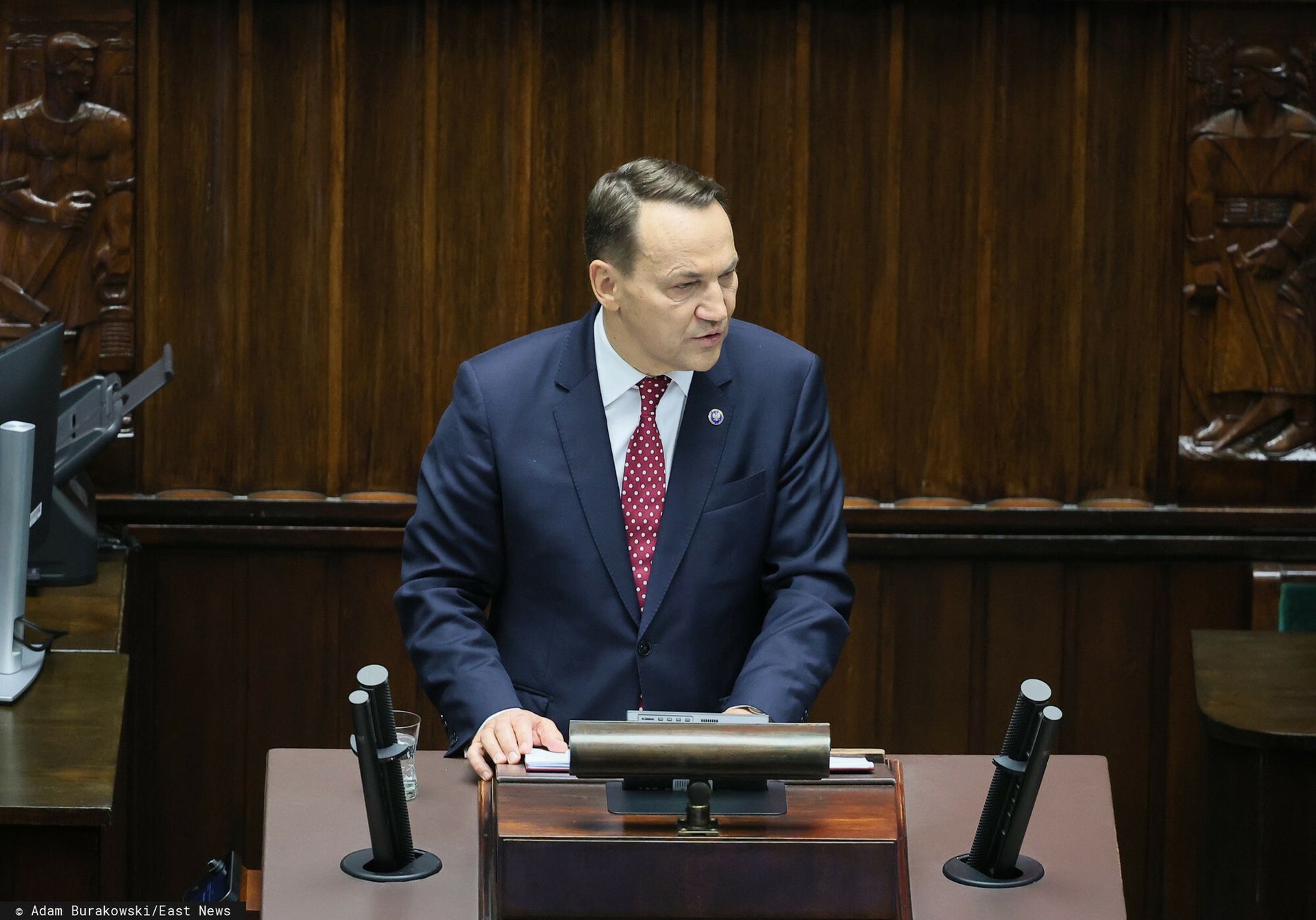 Sejm poparł Sikorskiego. Mówił o "historycznym błędzie Rosji"