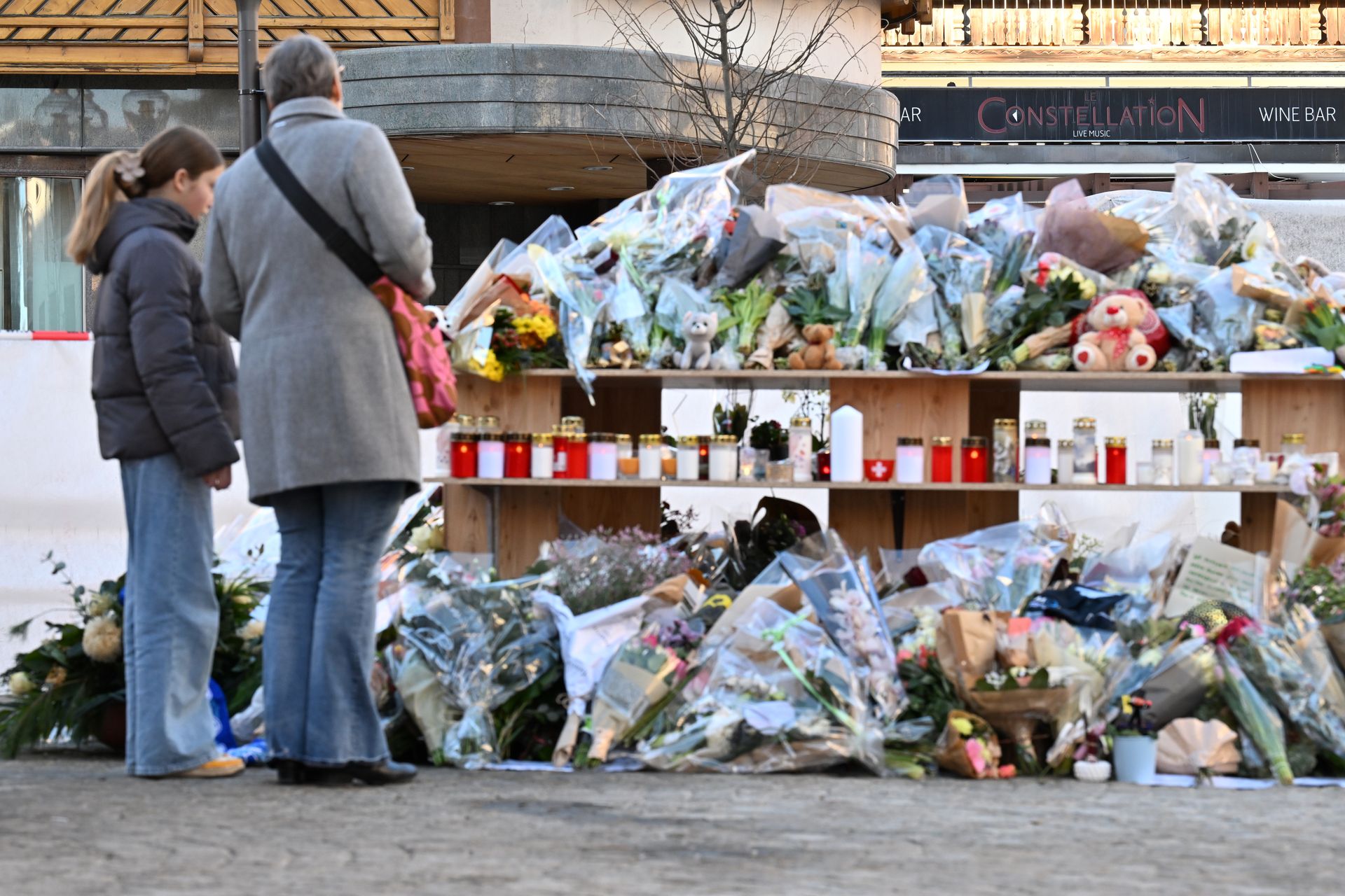 Wraca sprawa tragedii w Szwajcarii. Brak prób ewakuacji w barze