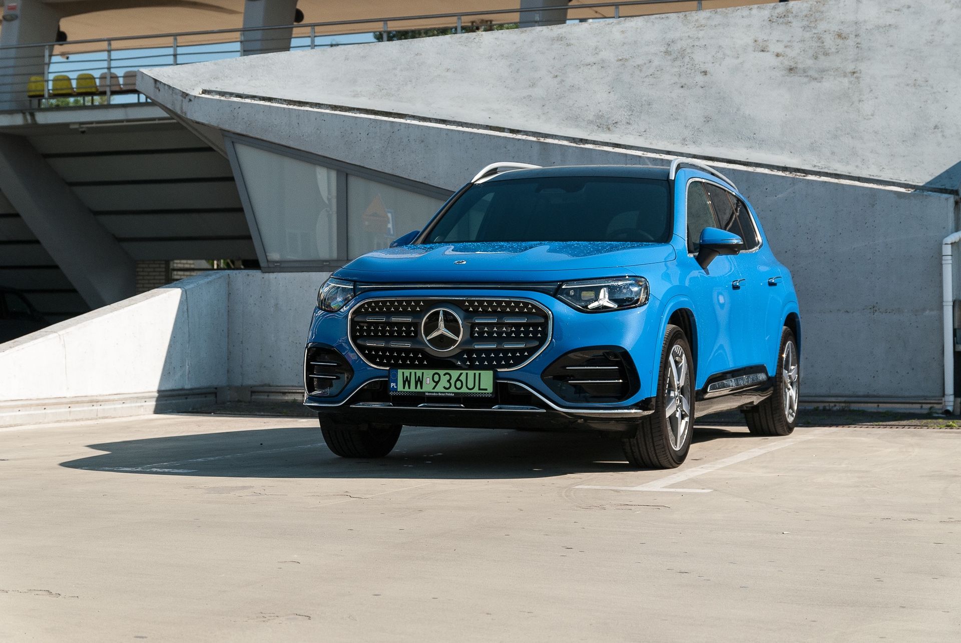 Test: elektryczny Mercedes GLB - więcej gwiazdek, auto wytrzyma