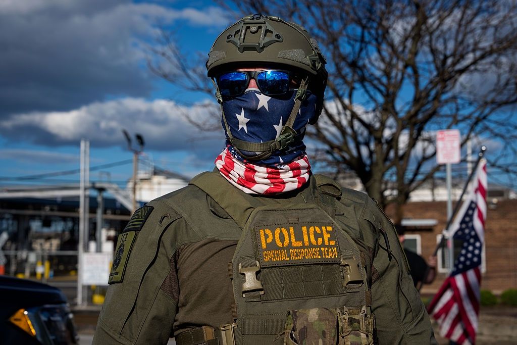 Polacy w ośrodkach deportacyjnych USA. Pleśń w celach i brak leków