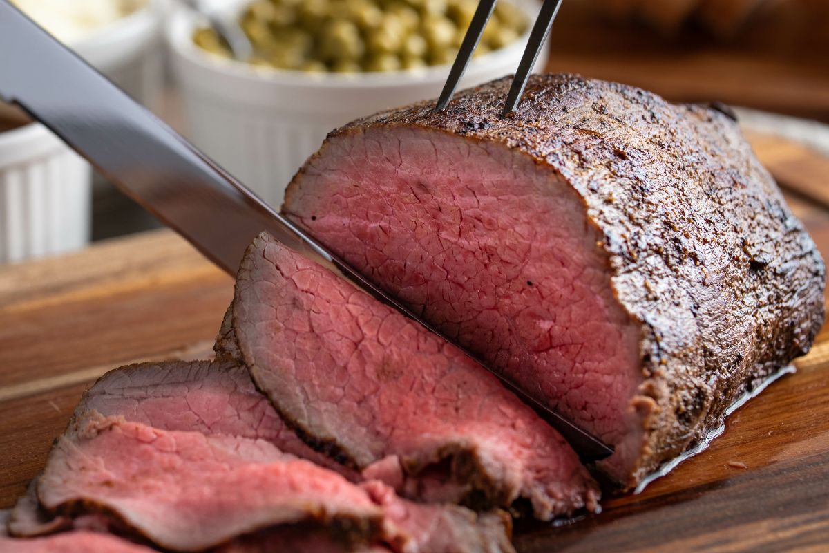 To idealne mięso na pieczeń. Nie wymaga wielogodzinnego marynowania ani długiego duszenia