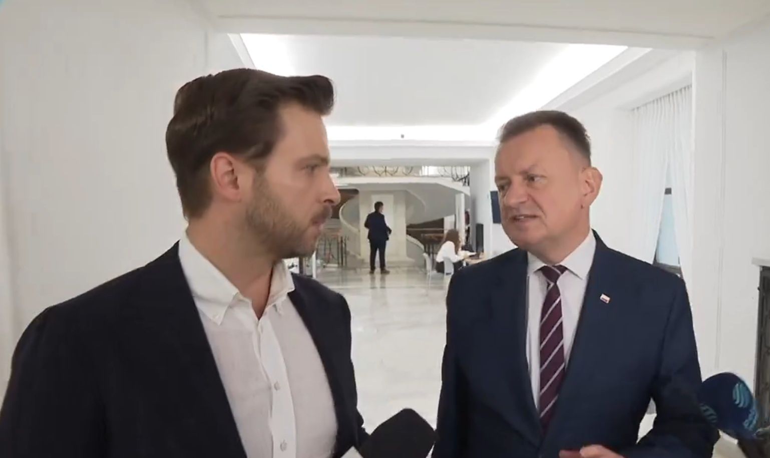 Spięcie Błaszczaka z dziennikarzem. "Wiem, z jakiej jest pan stacji"
