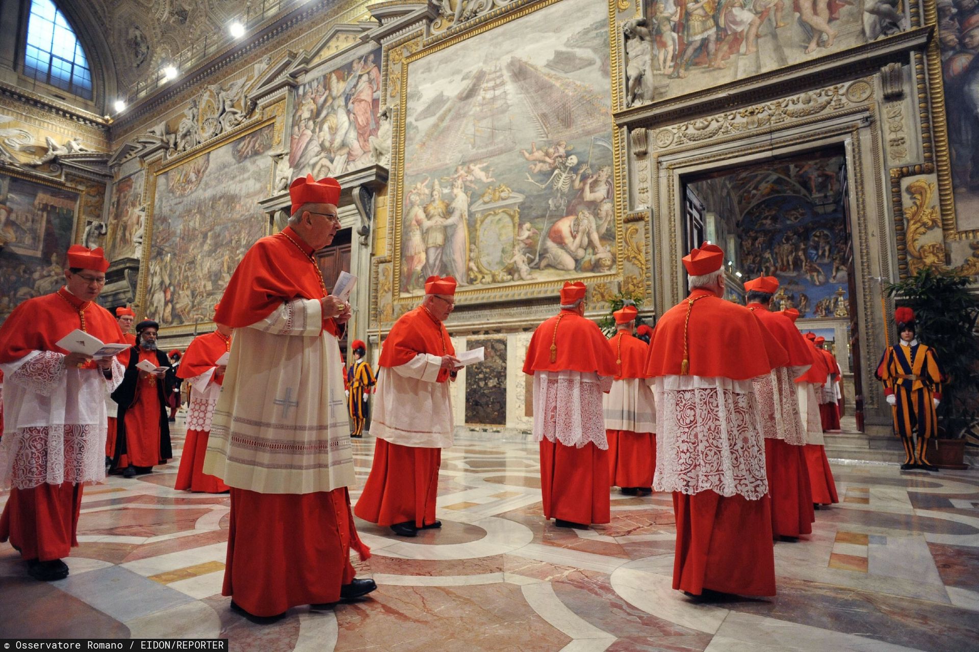 Śmierć papieża Franciszka. Jak wybierany jest nowy papież?