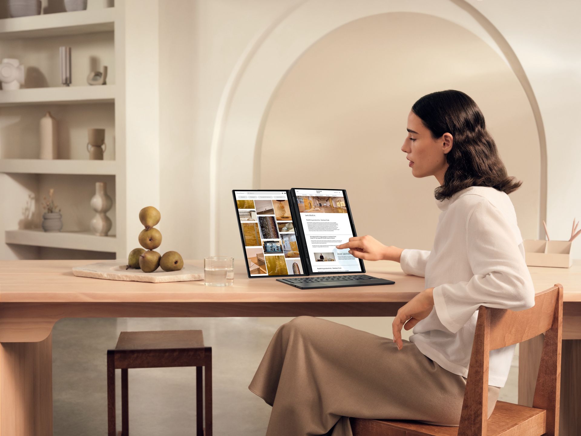 Dwa ekrany kontra dwa monitory. Czy ASUS Zenbook Duo zastąpi stacjonarne biurko?