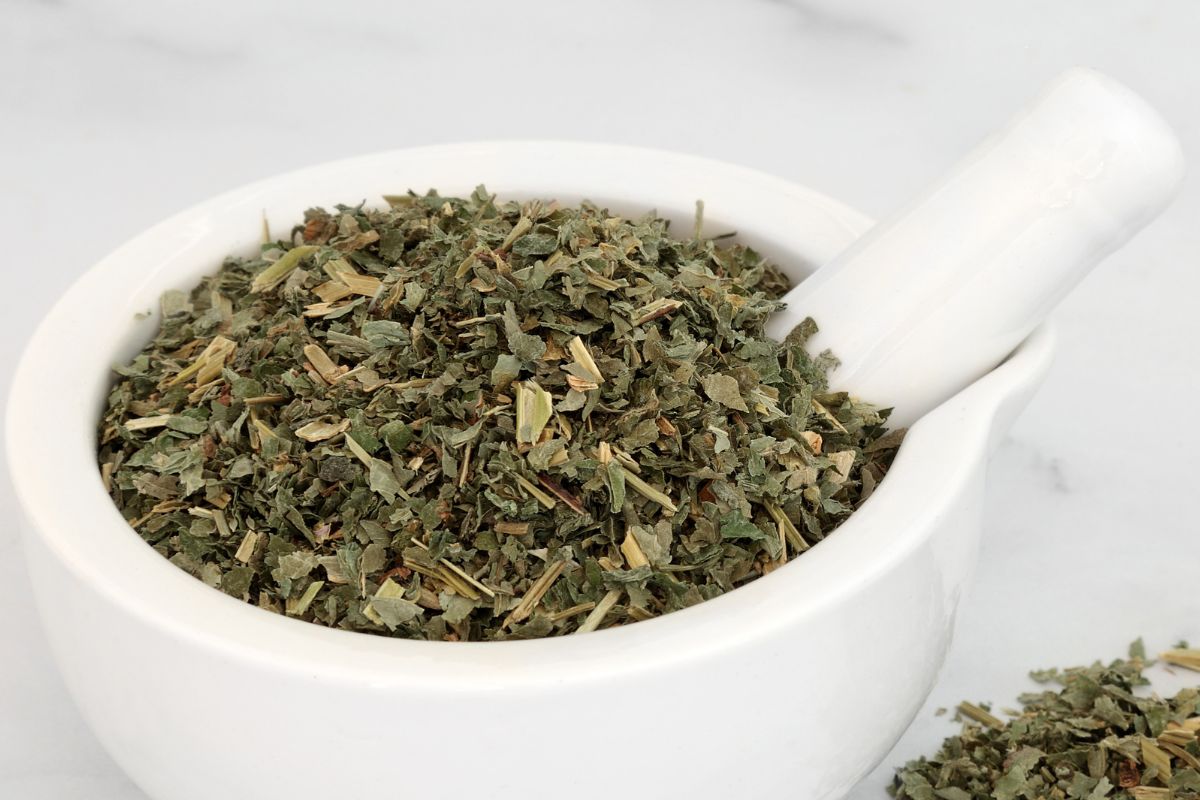 Wystarczy łyżeczka dziennie. Rozprawi się z jesienną infekcją, poprawi pracę jelit